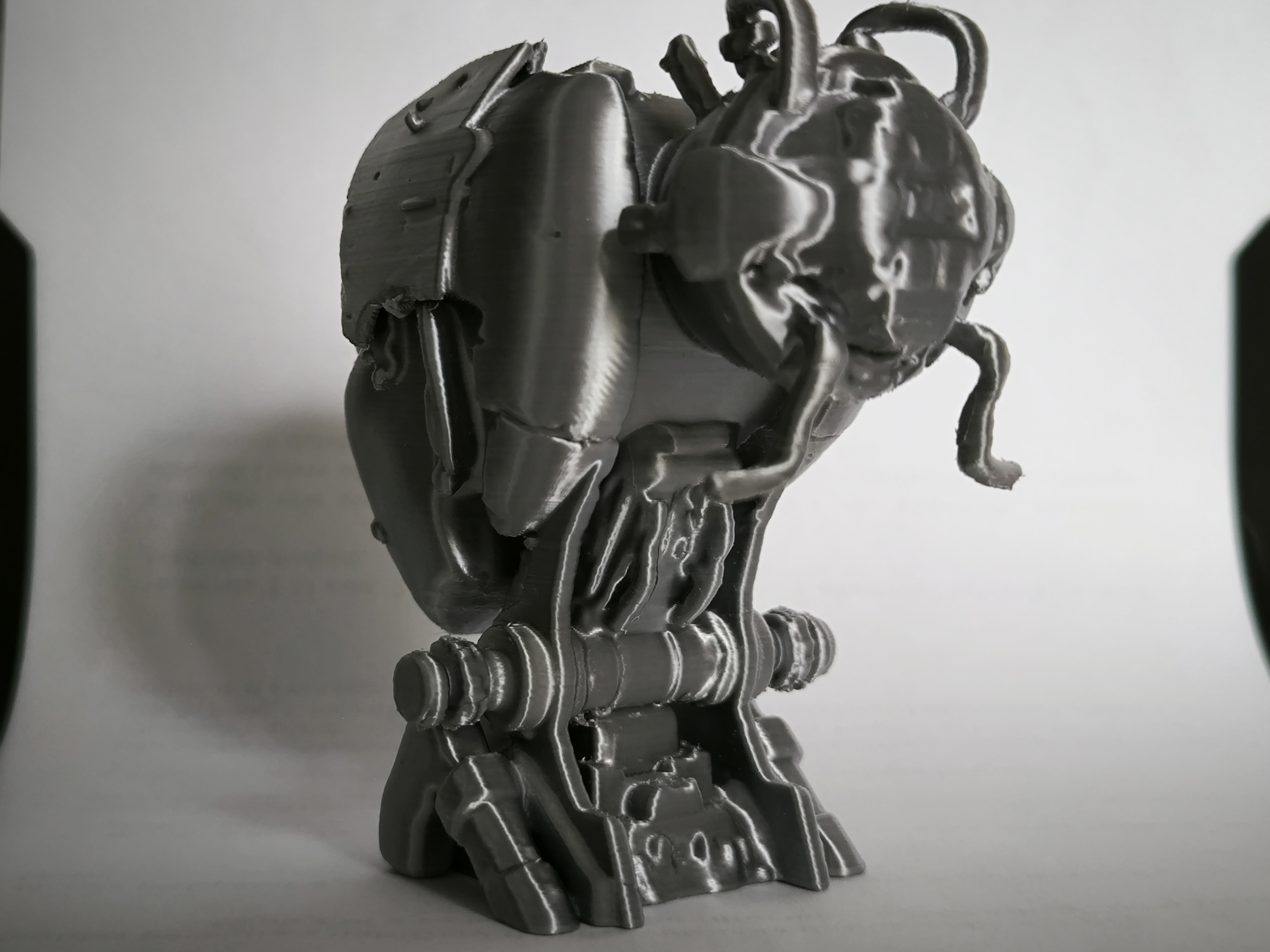 Broken Humanoid Bust — miniatura 7