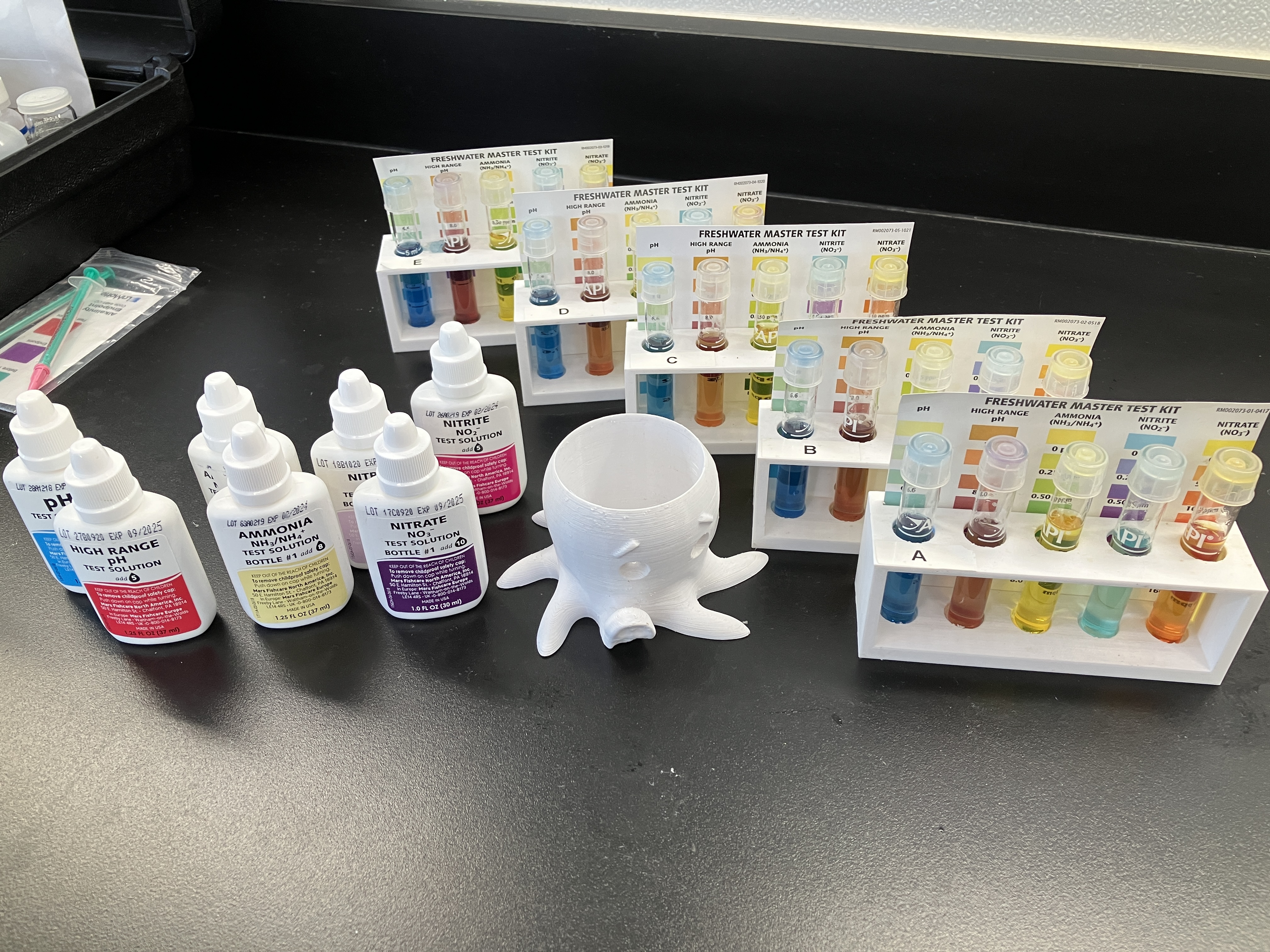 API Freshwater Master Test Kit Holder