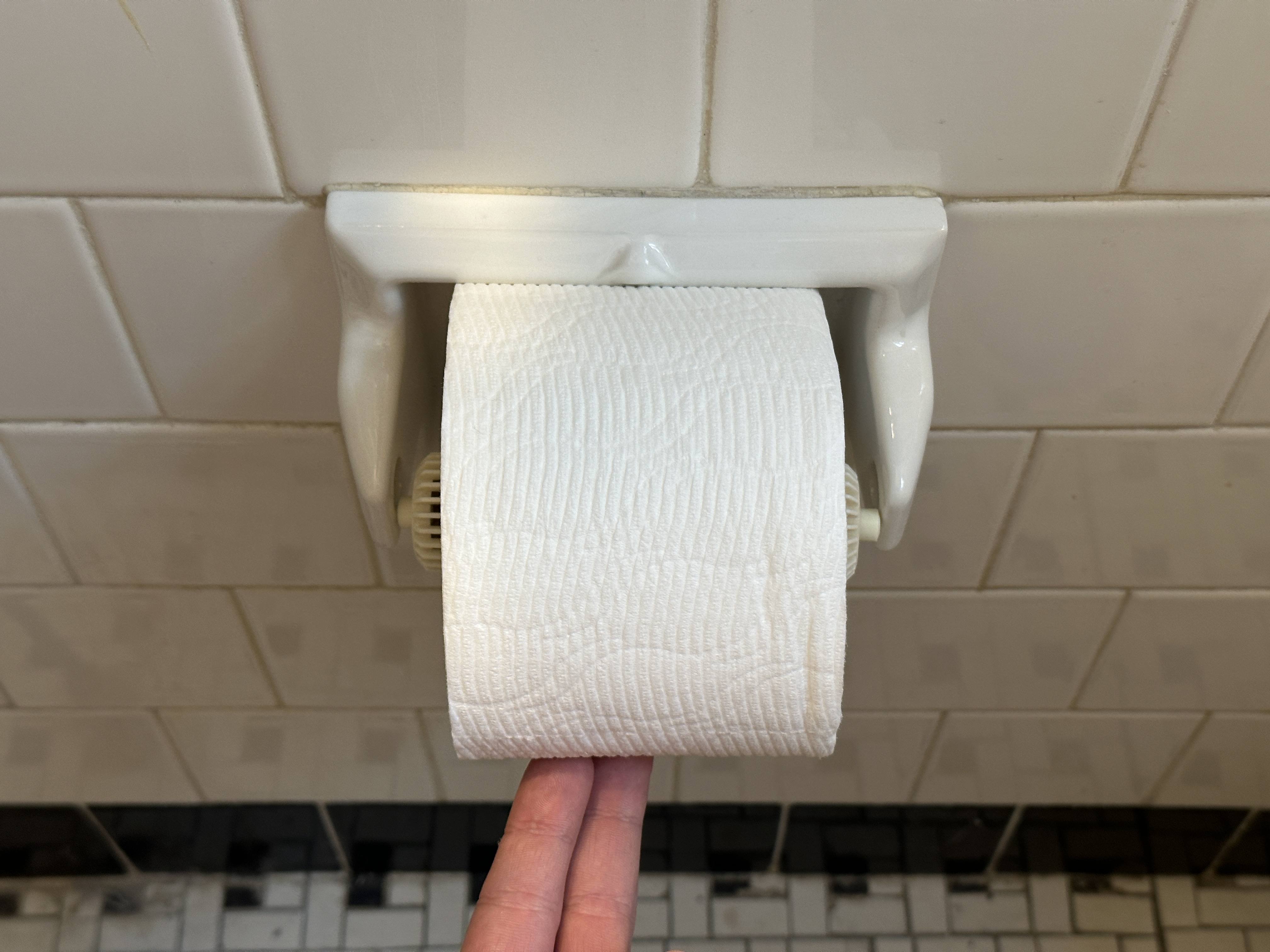 toilet paper roll adapter for old porcelain holder by sharpshot973 Download free STL model