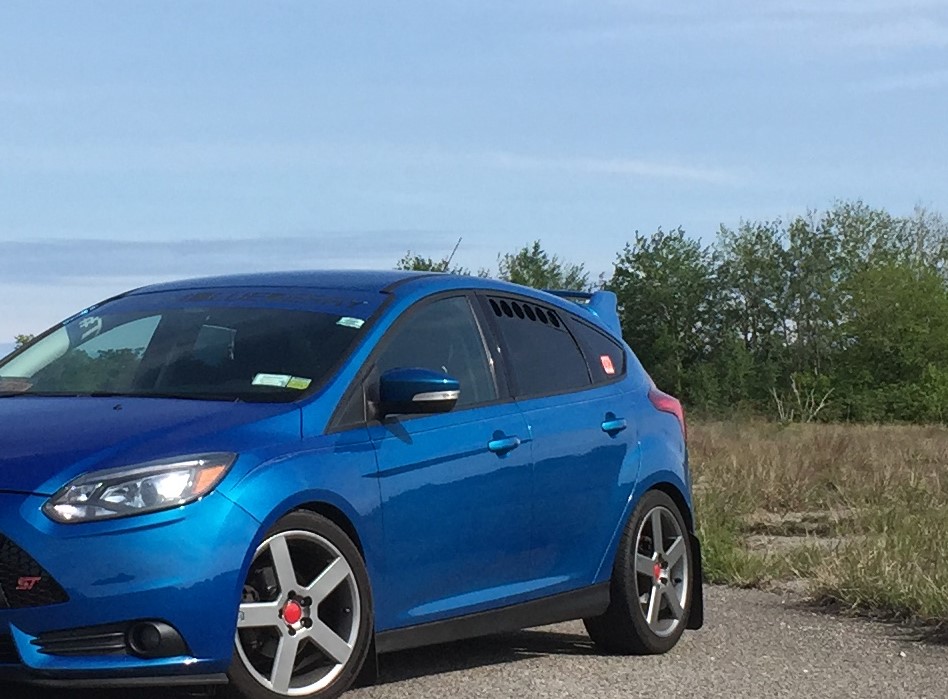 Rally Style Window Vents for Ford Focus 20122019 (Including ST) by DG