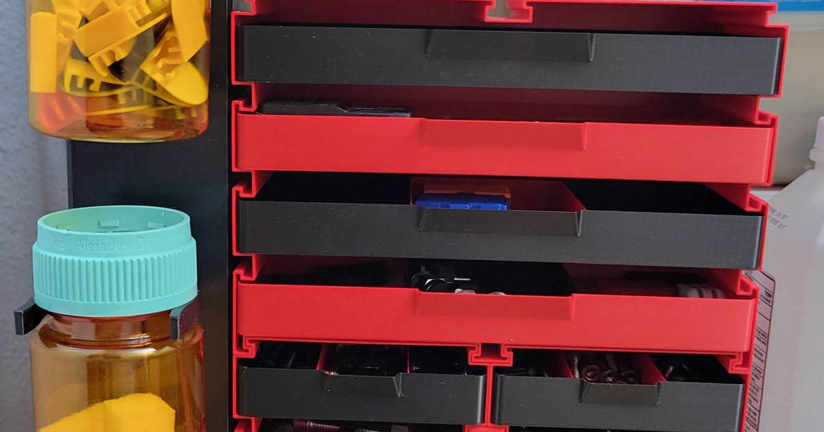 35mm Pill Bottle Holder by theSecond55 Download free STL model