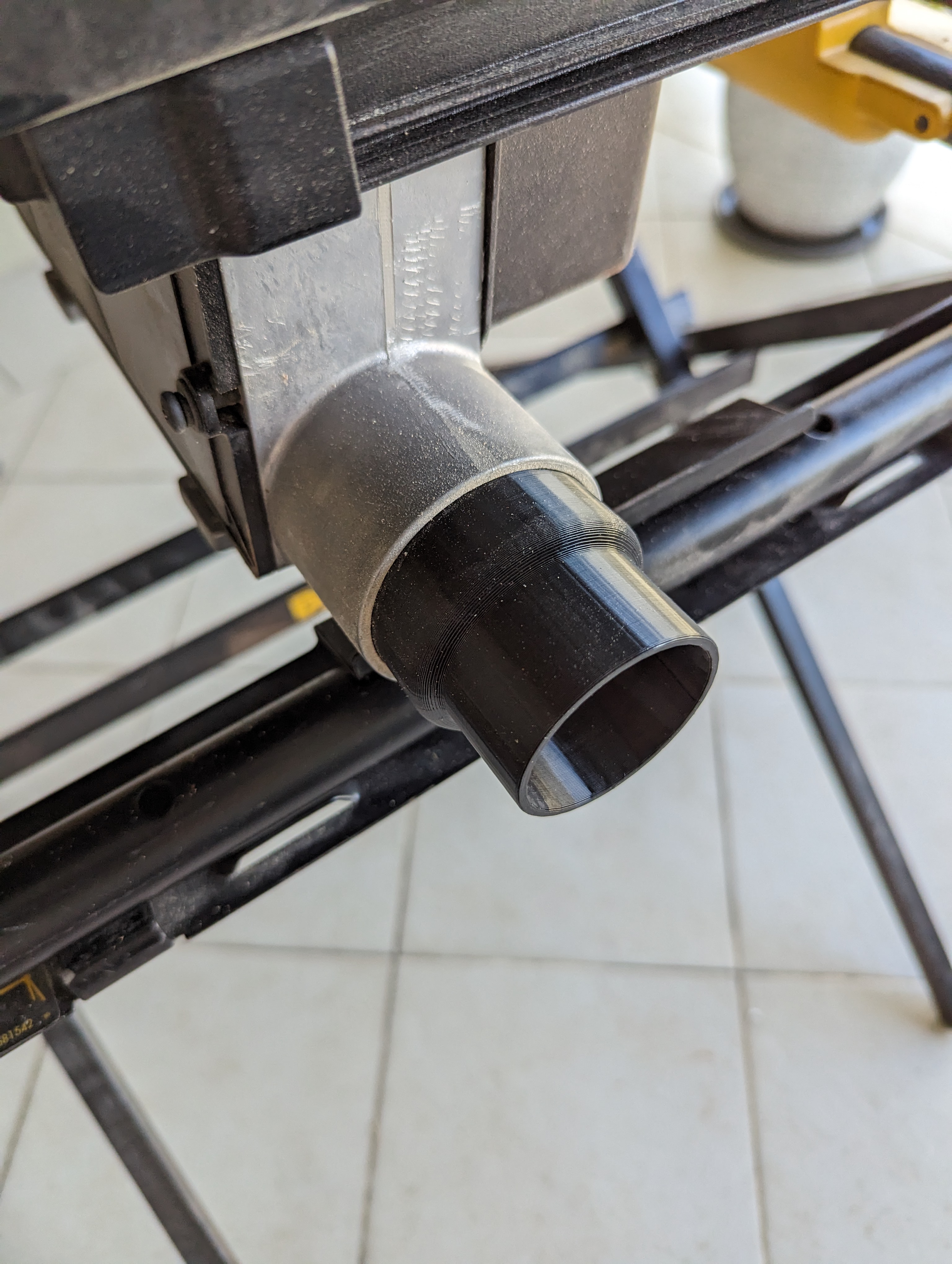 Dewalt table saw vacuum adaptor