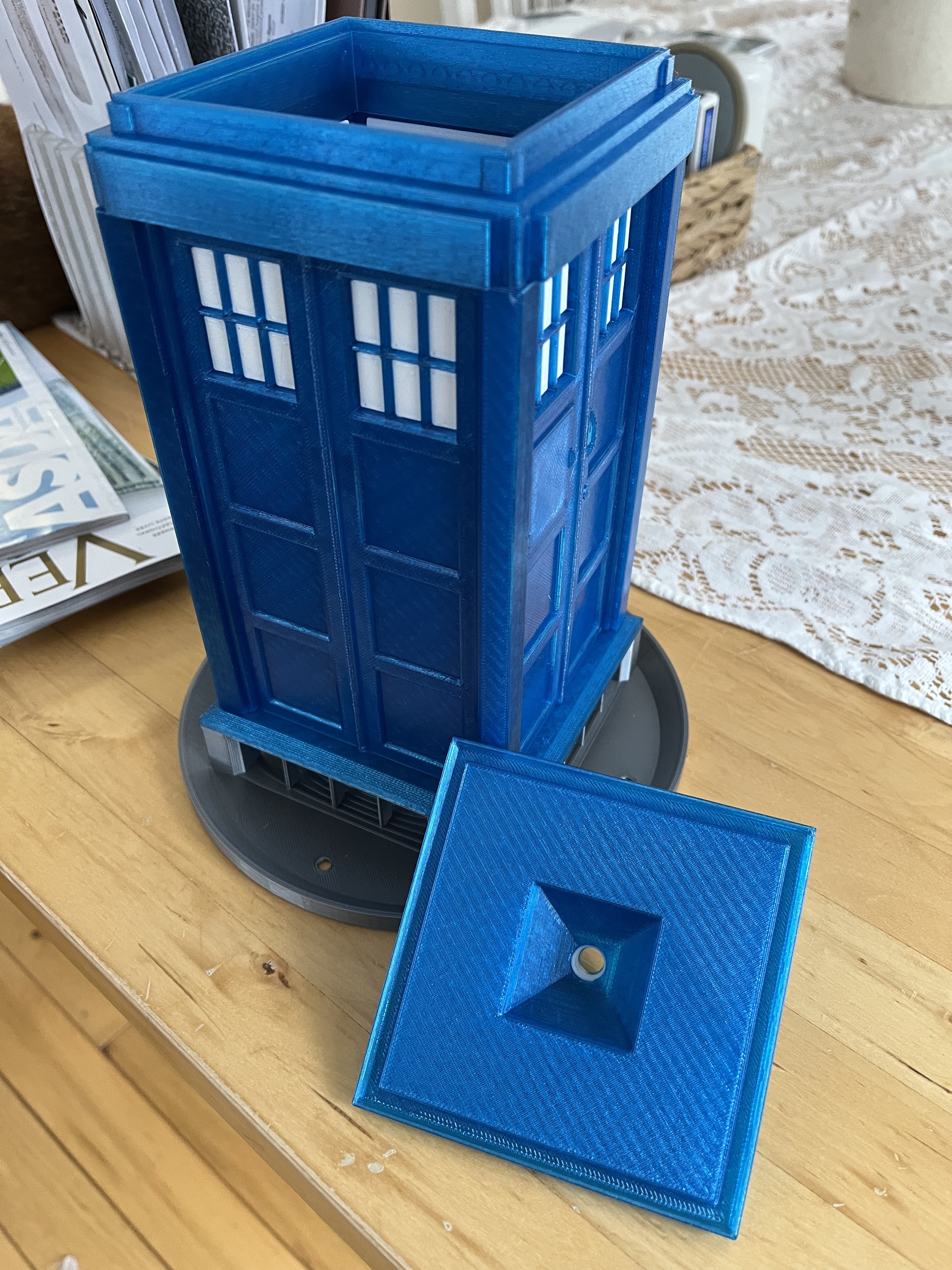 TARDIS Bird Feeder