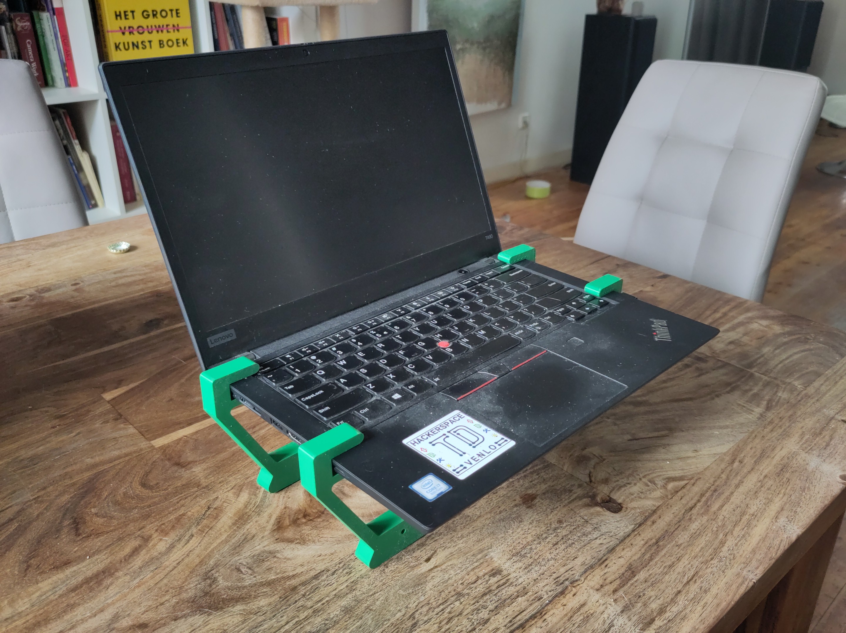 Elevated Laptop stand for Thinkpad T490 by jhaand Download free STL