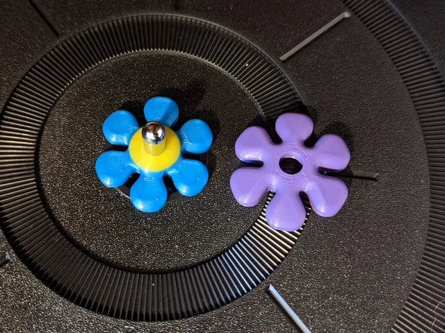 Parametric Flower 45 Record Adapter