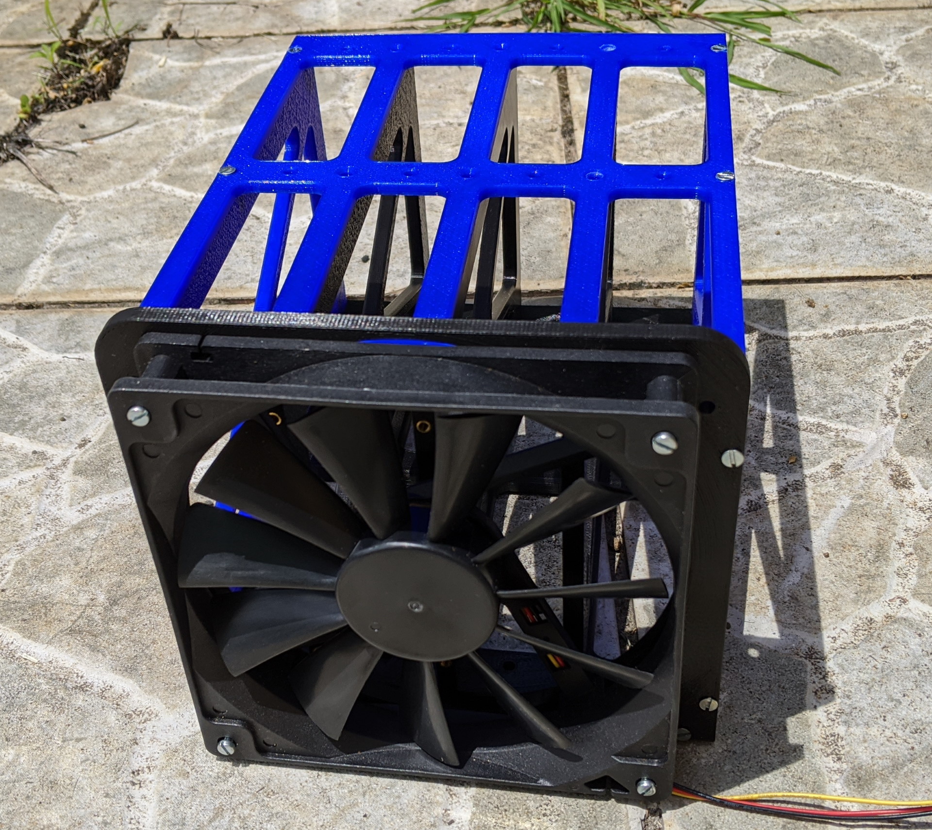 3D printable drive cage for raspberry pi NAS