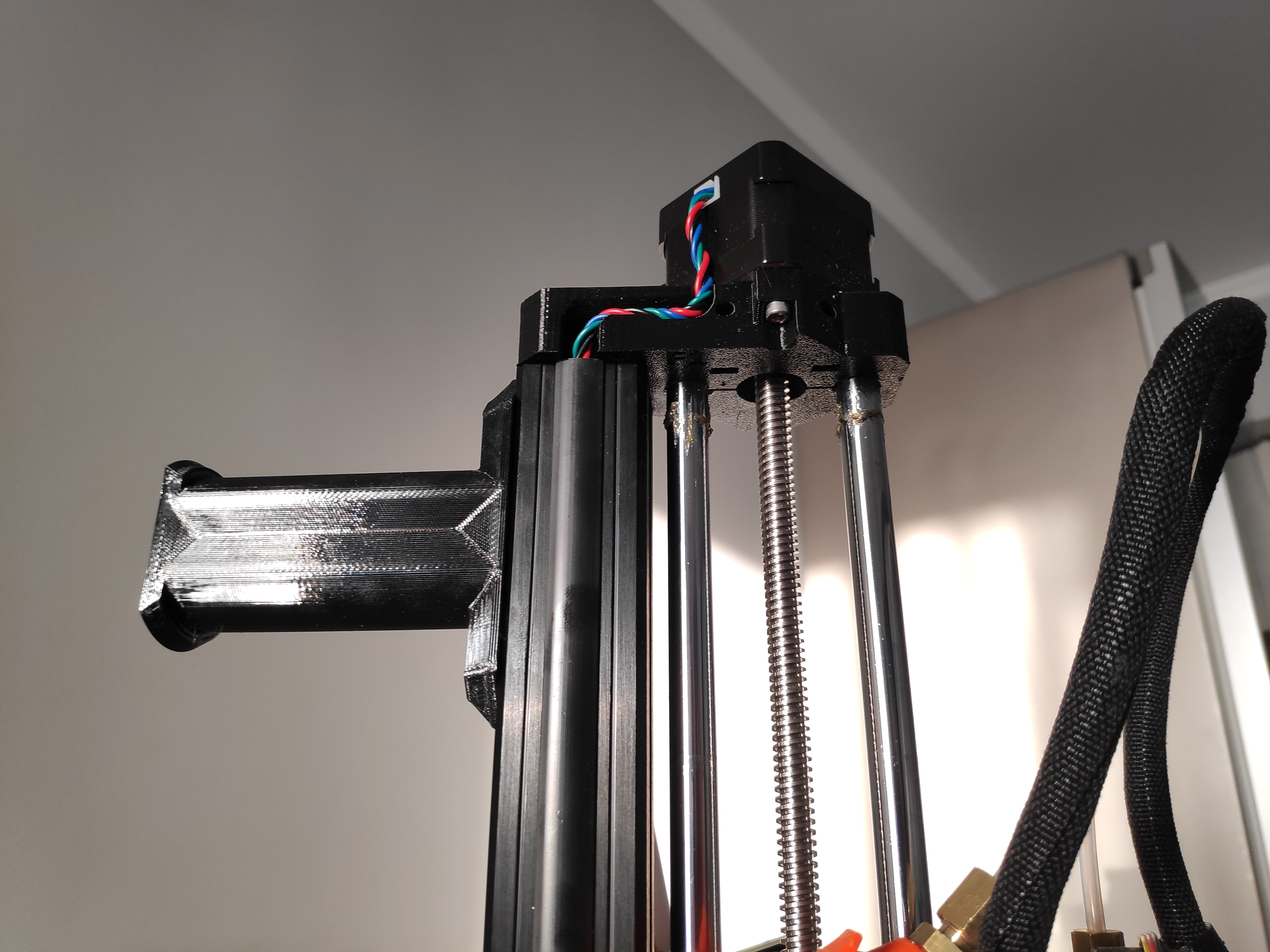 Miniatura 2 do modelo 3D Simple Prusa Mini Spool Holder