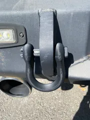 D shackle