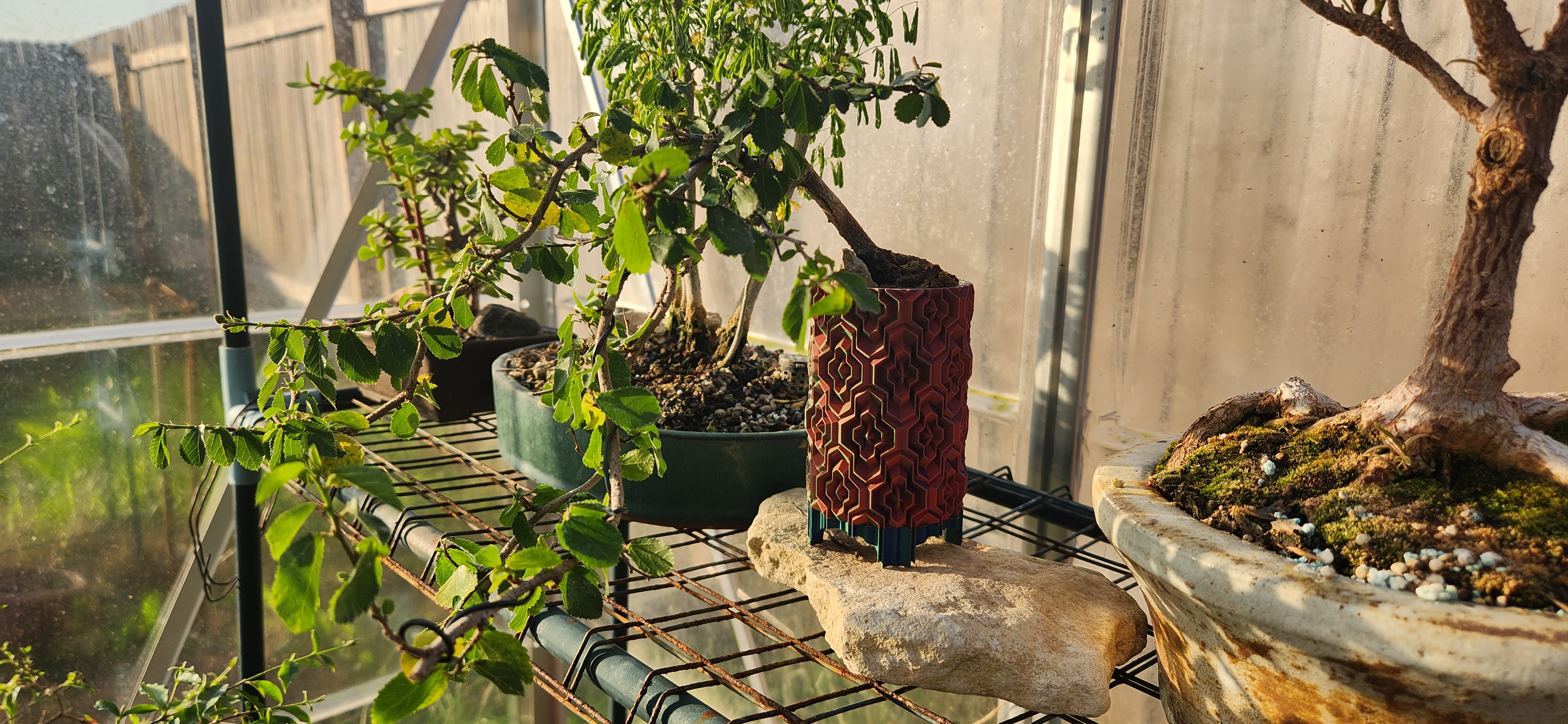 Tetrahex Cascade Bonsai Container REMIX! 3D model thumbnail