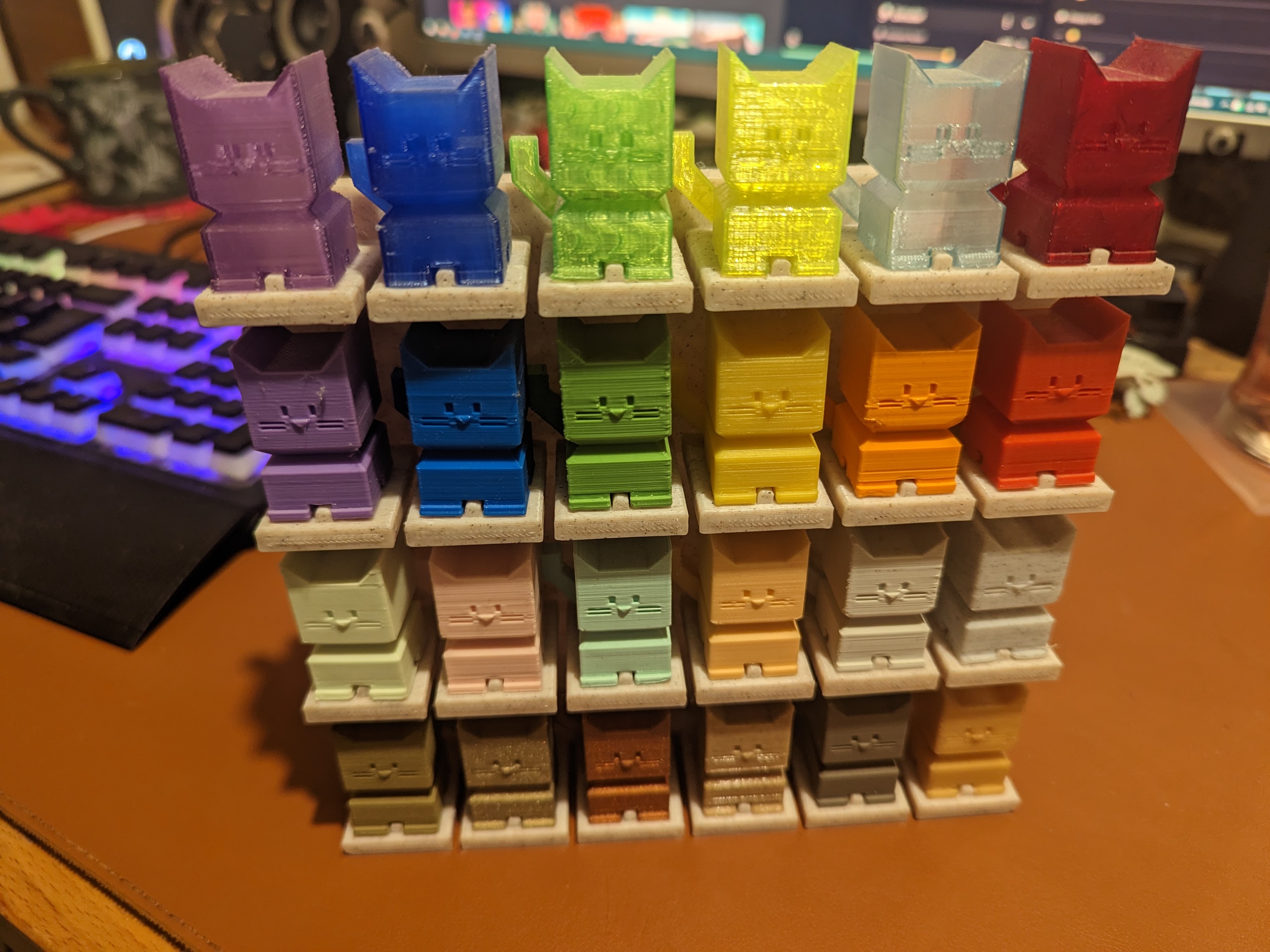 Calicat shelves