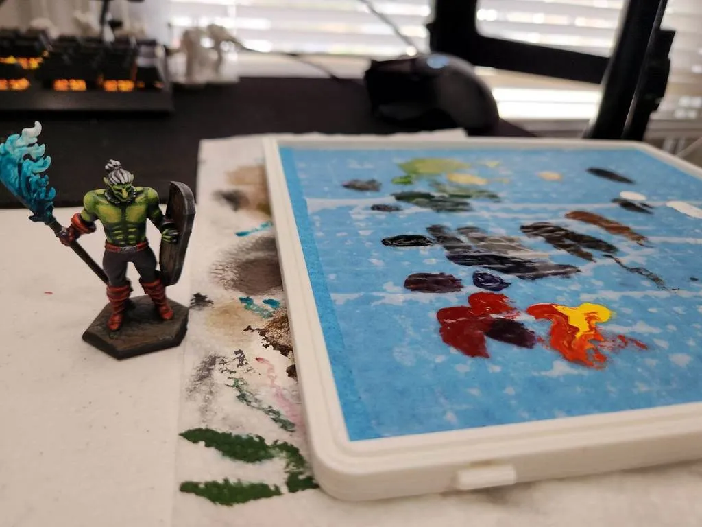 Wet Pallet for Miniature Painting by Michael Ramos
