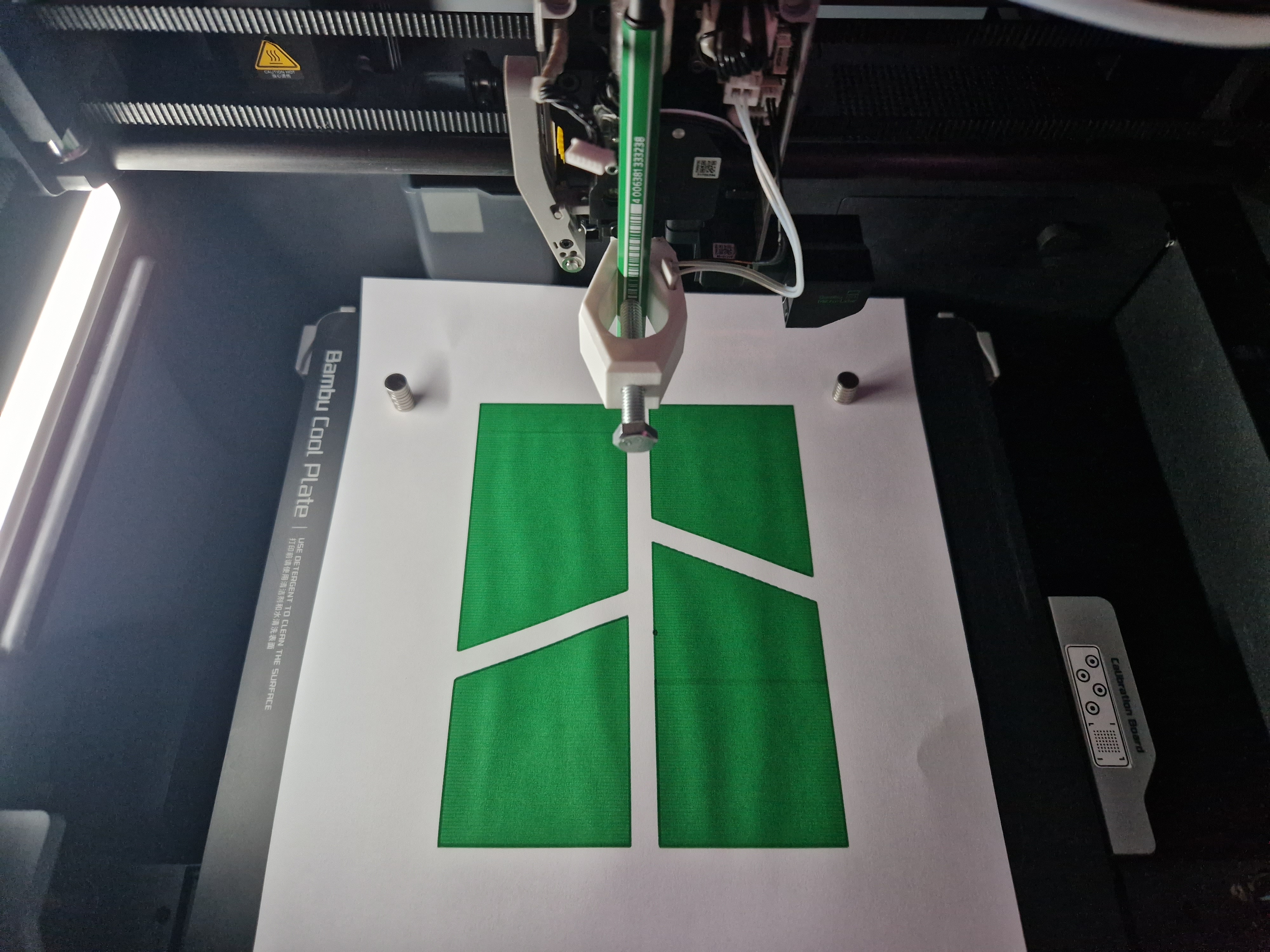 Minus1dimension-inator : A plotter attachement for bambulab X1