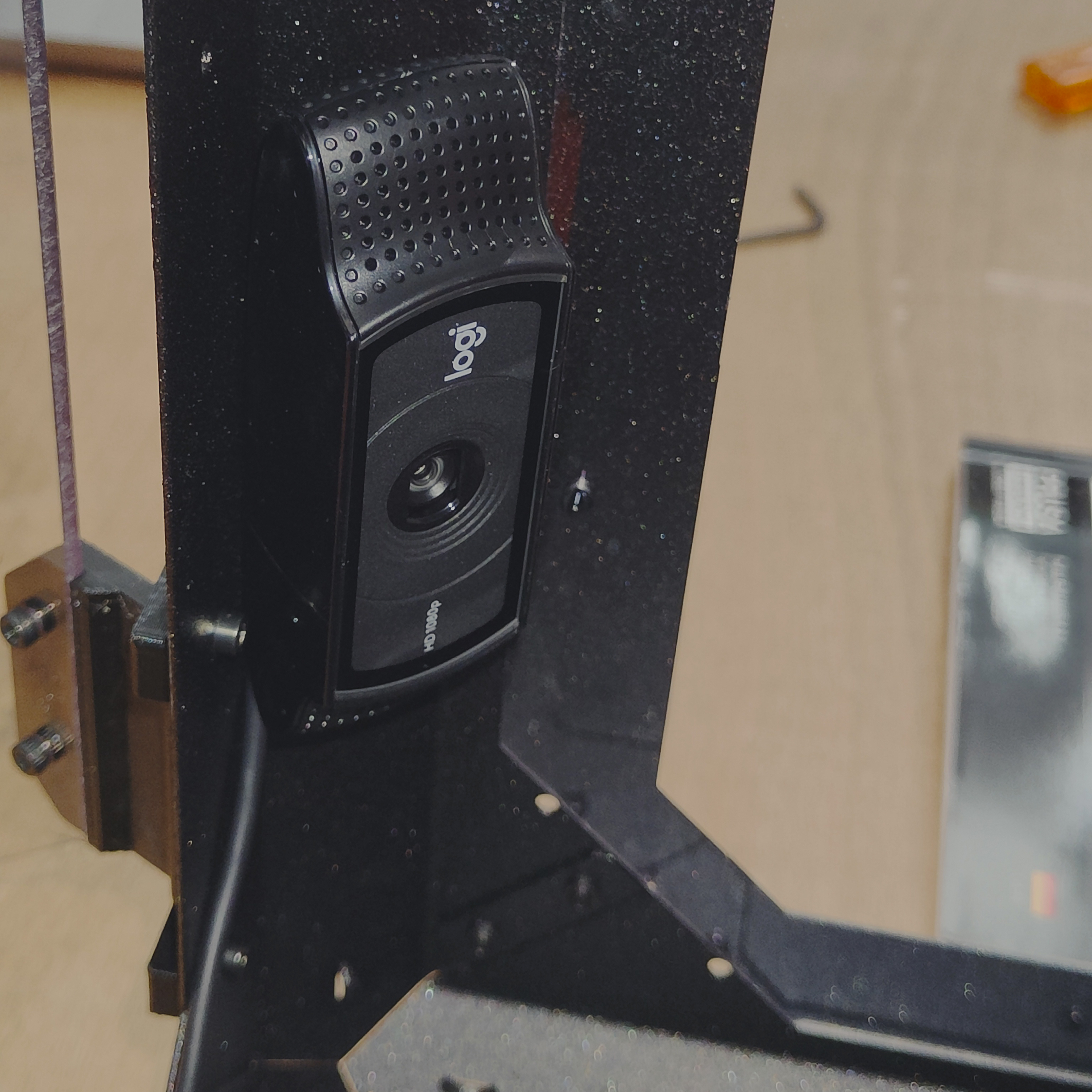 Vertical Mount for Logitech C920 to original Prusa Enclosure
