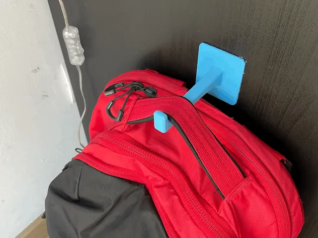 hook / holder for backpack