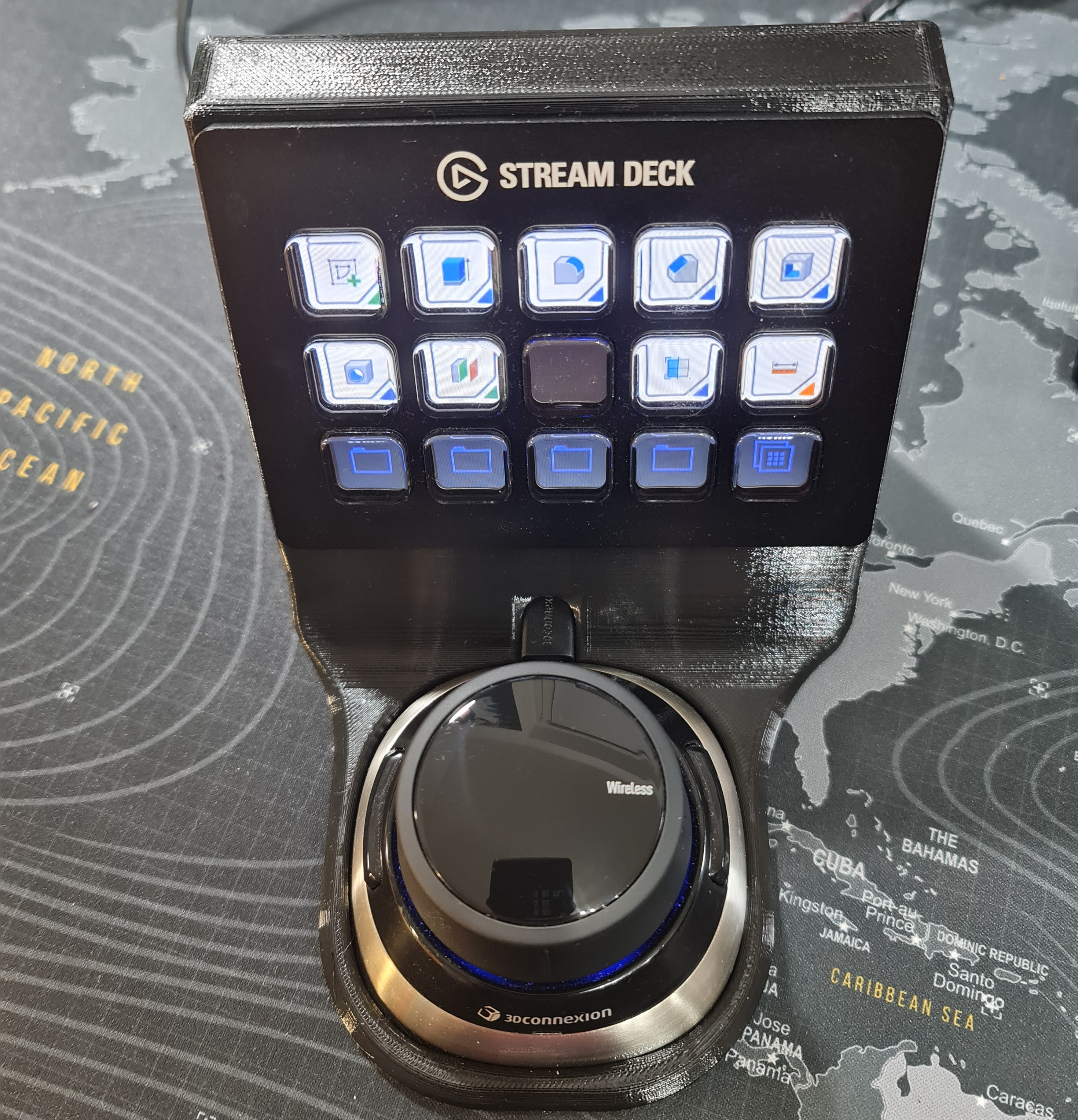 Miniatura 2 do modelo 3D Spacemouse + Streamdeck mount
