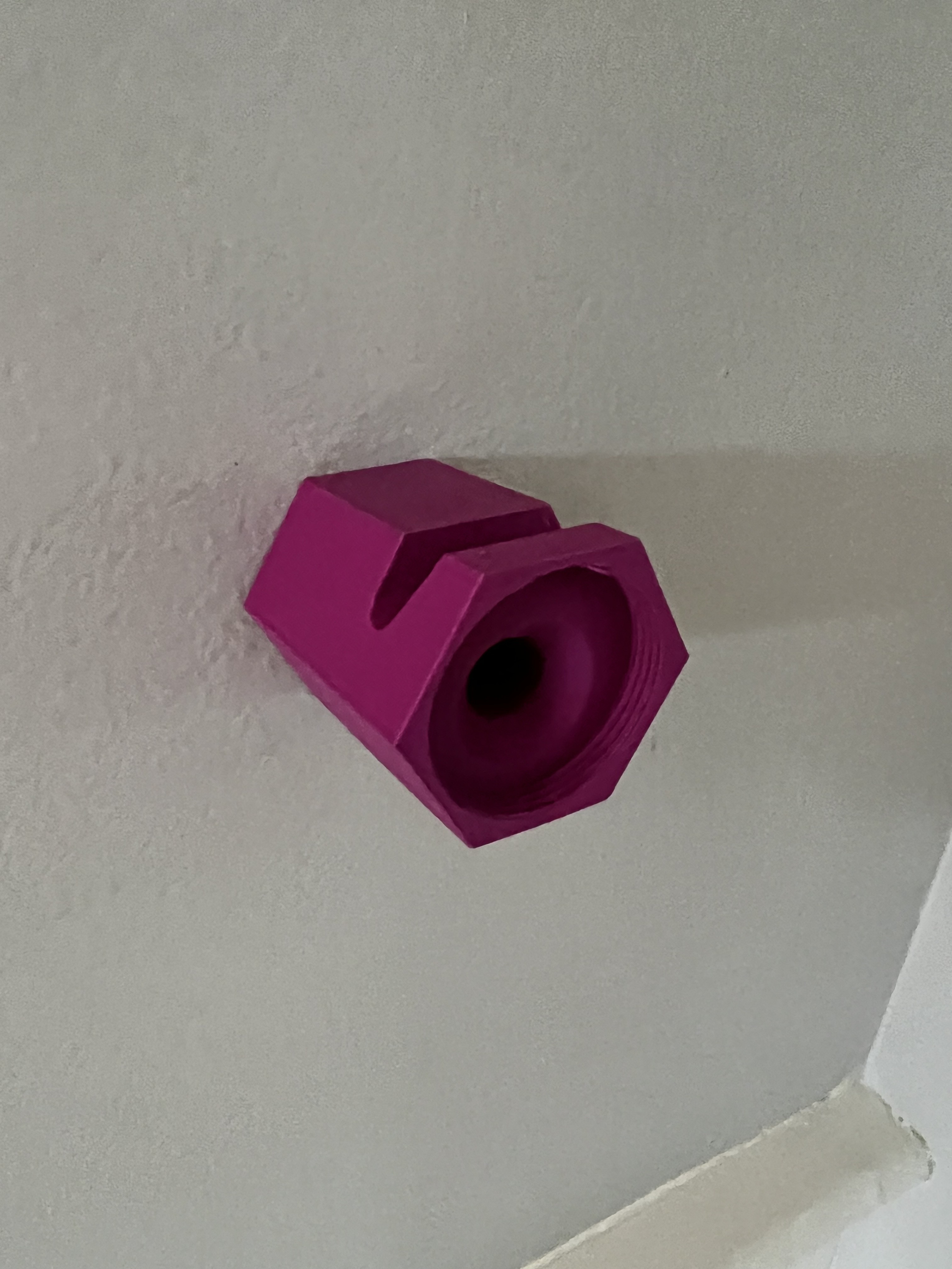 Miniatura 9 do modelo 3D Strong Hexagonal Magnetic Hook