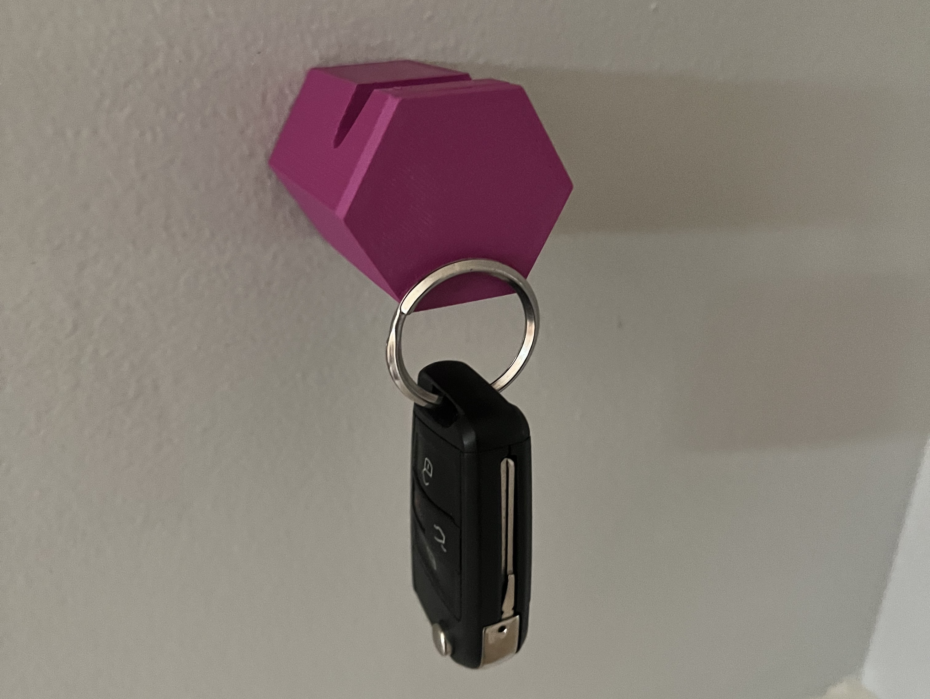 Strong Hexagonal Magnetic Hook