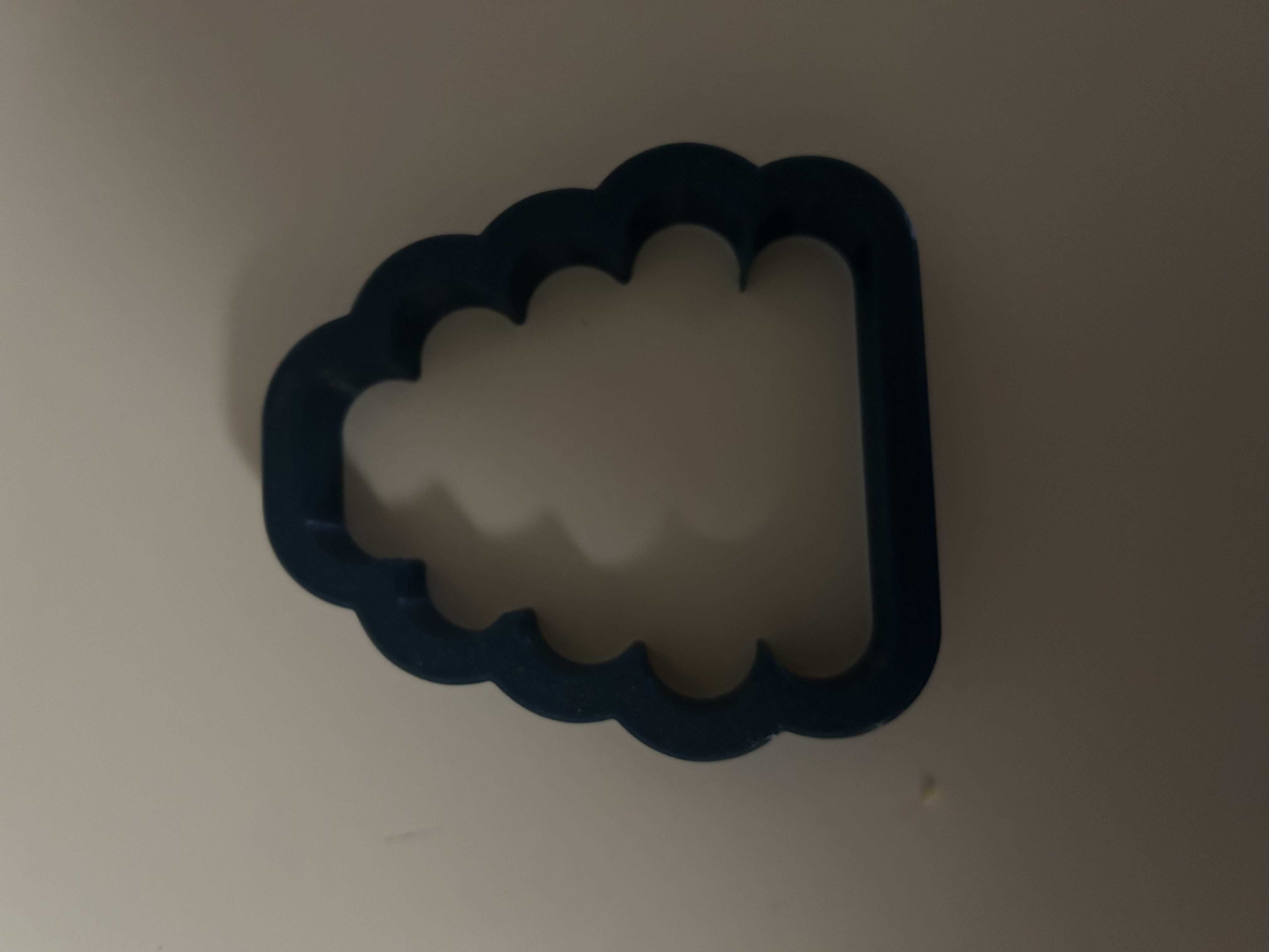 Miniatura 2 do modelo 3D Bee Hive Cookie Cutter