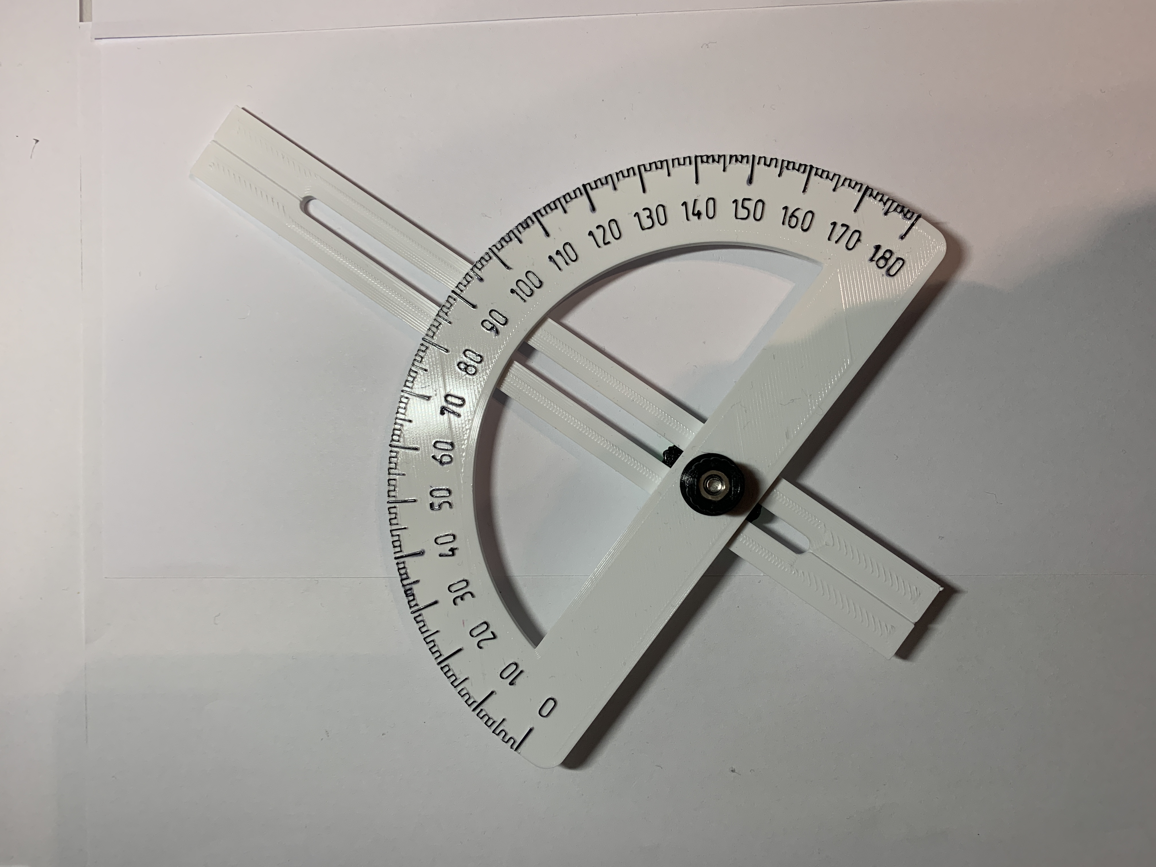 Miniatura 4 do modelo 3D Simple Protractor - Winkelmesser