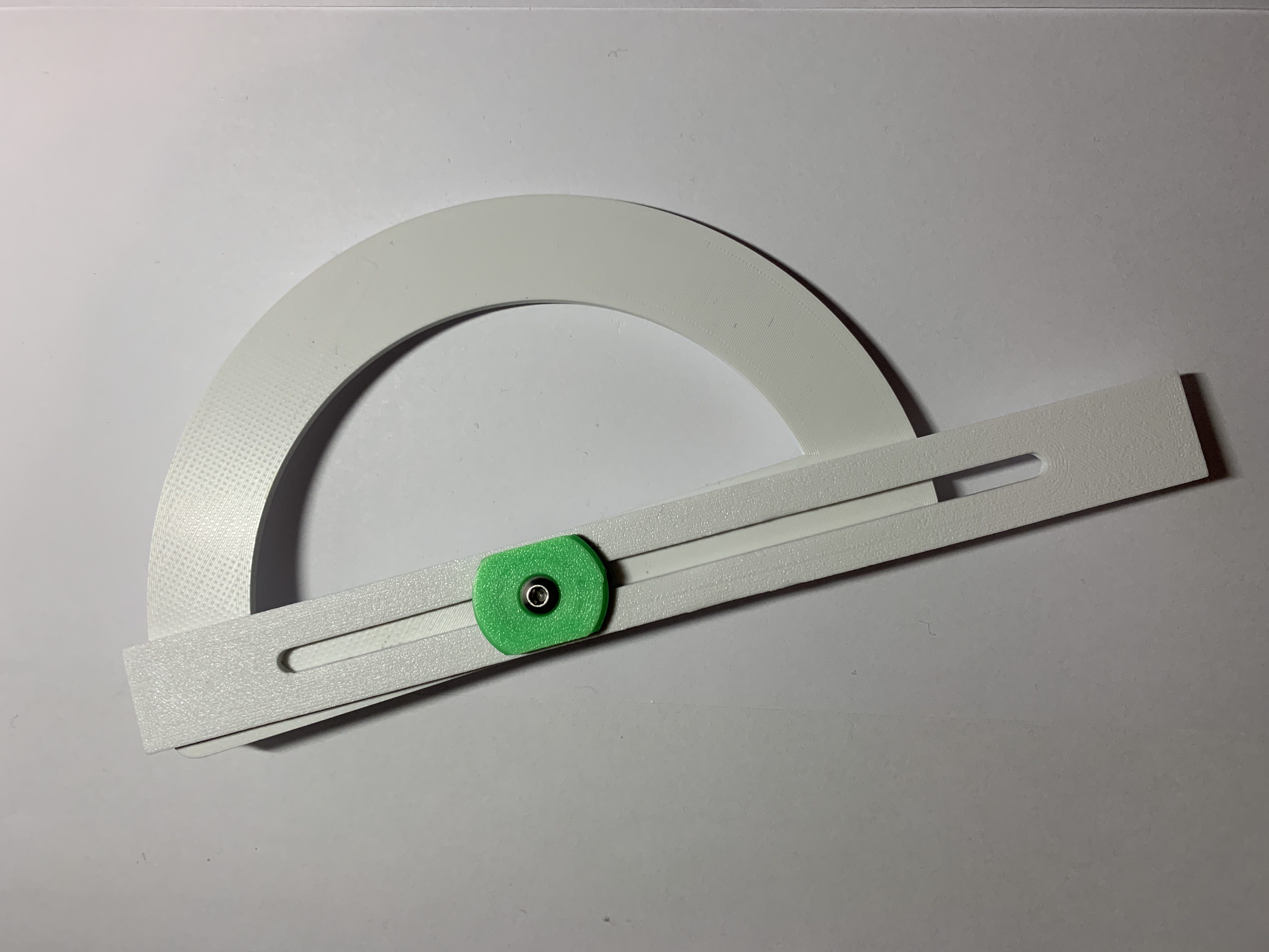 Miniatura 2 do modelo 3D Simple Protractor - Winkelmesser