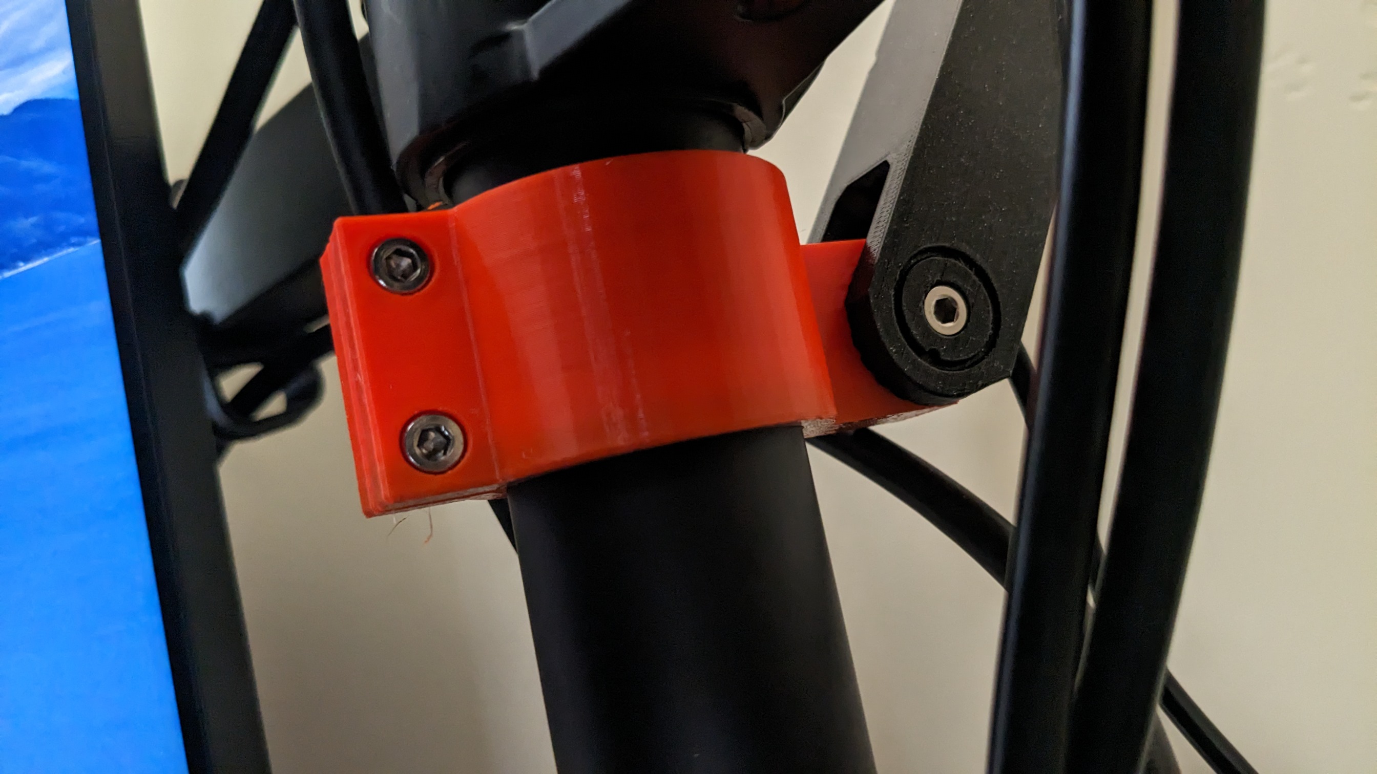 Desk Stranding - Pole Mount (35mm)