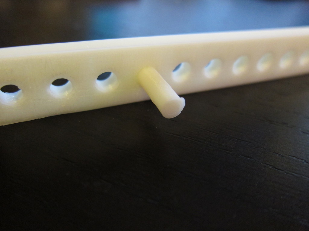 Round Peg and Hole Fitment Test