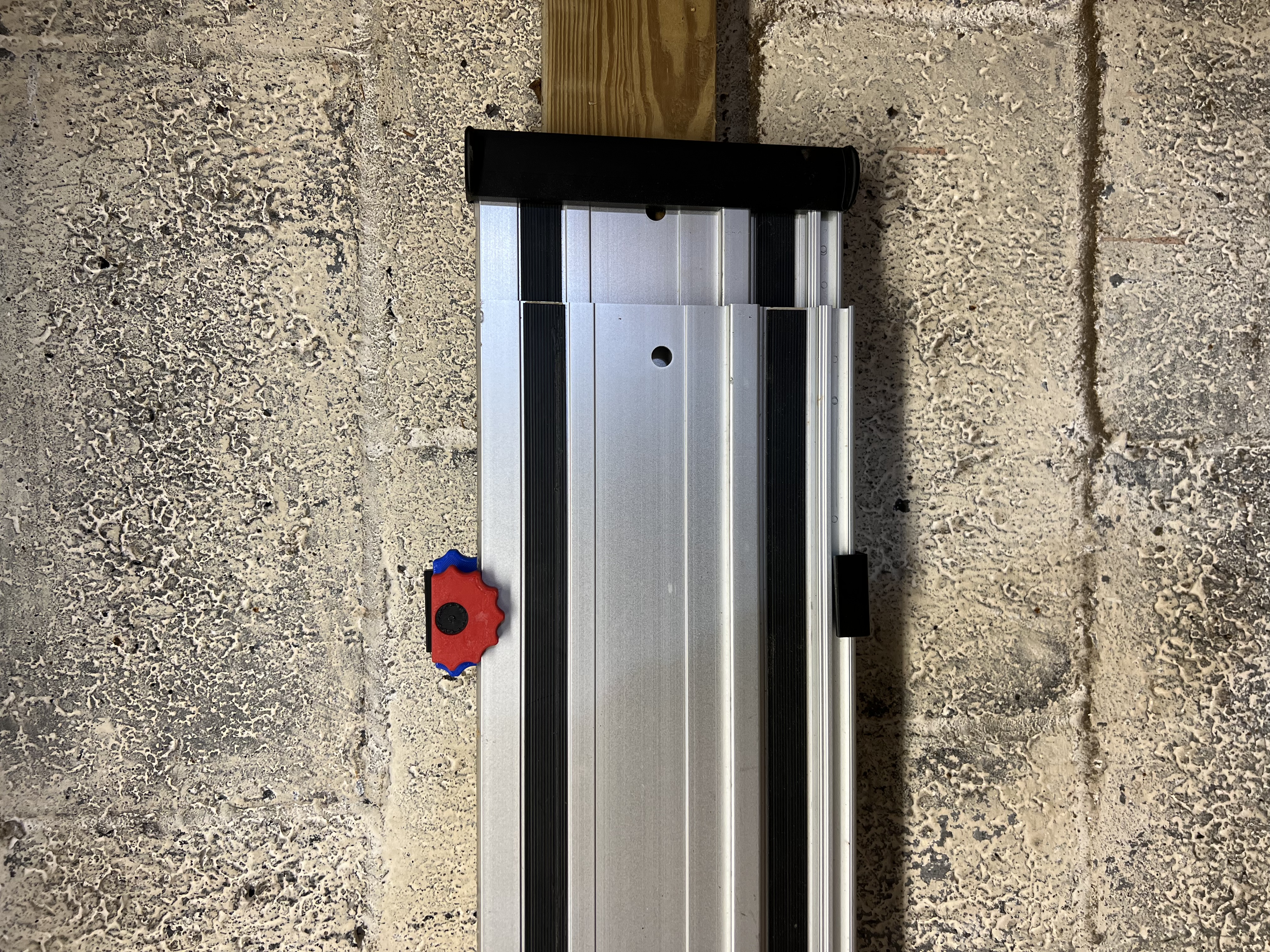 Double Track Saw Guide Rail Wall Mount