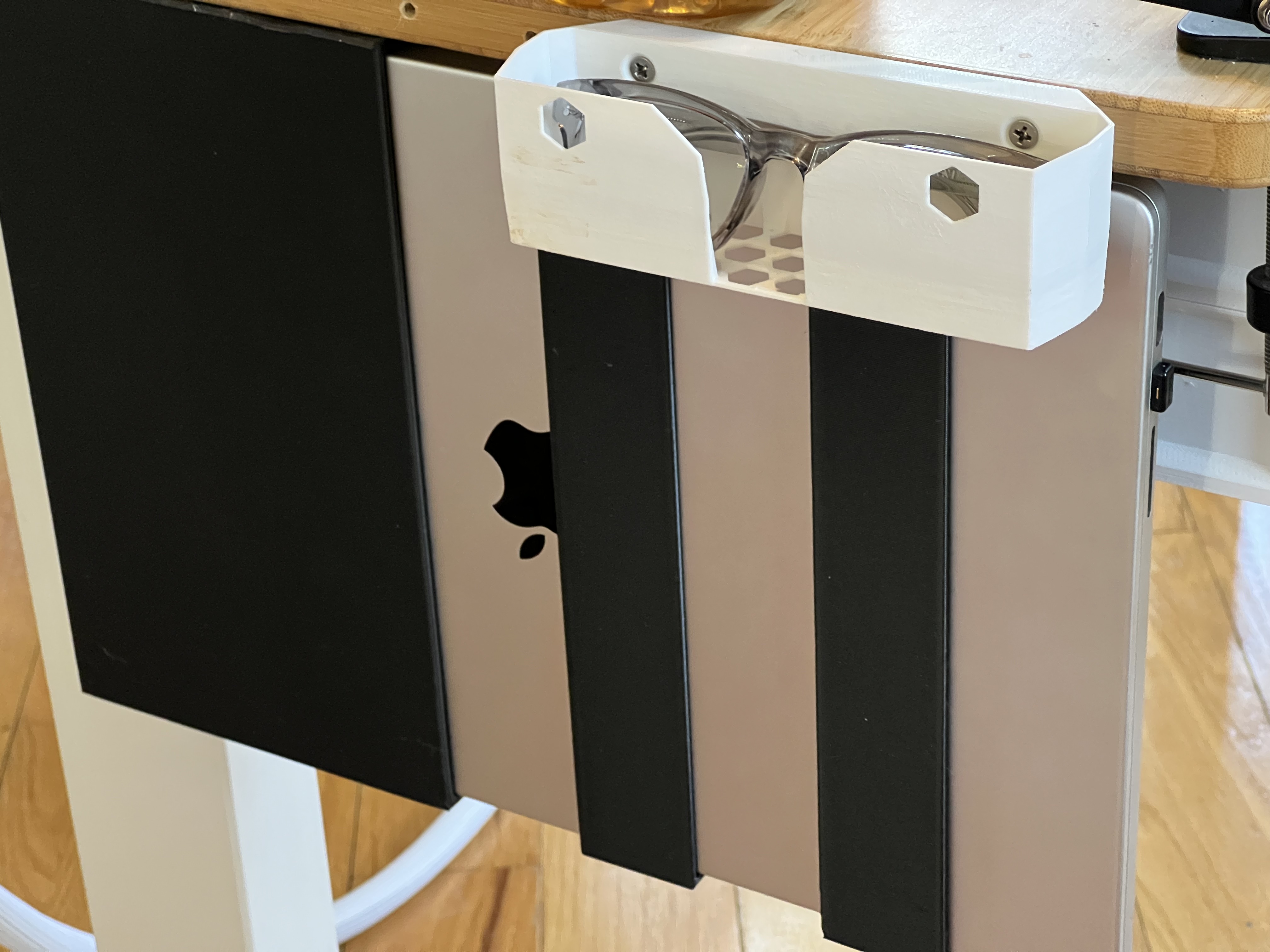 16" 2021 MacBook Pro under desk holder