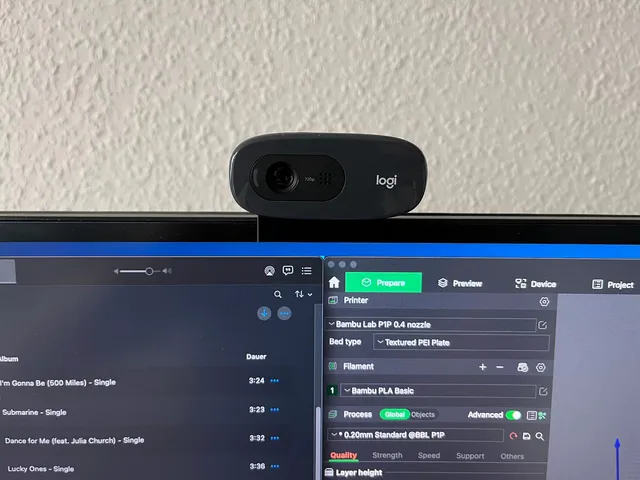 Logitech C270 Riser