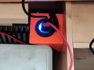 USB port holder