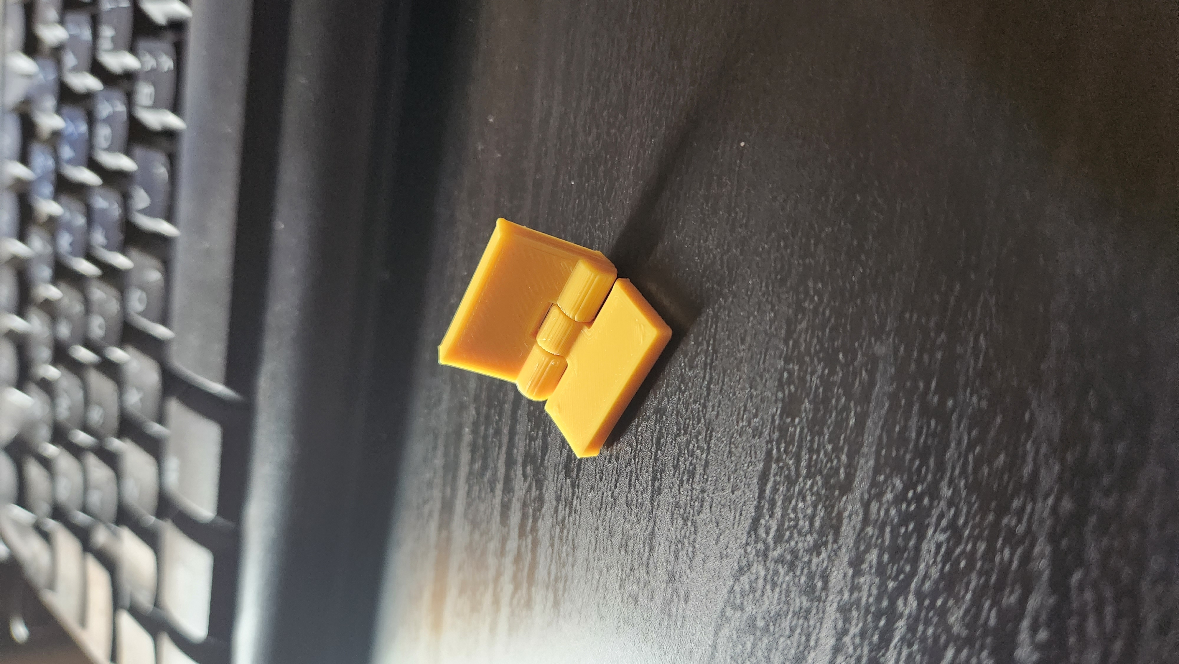 Simple Hinge