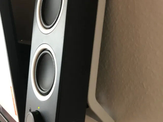 Logitech Z200 Wallmount