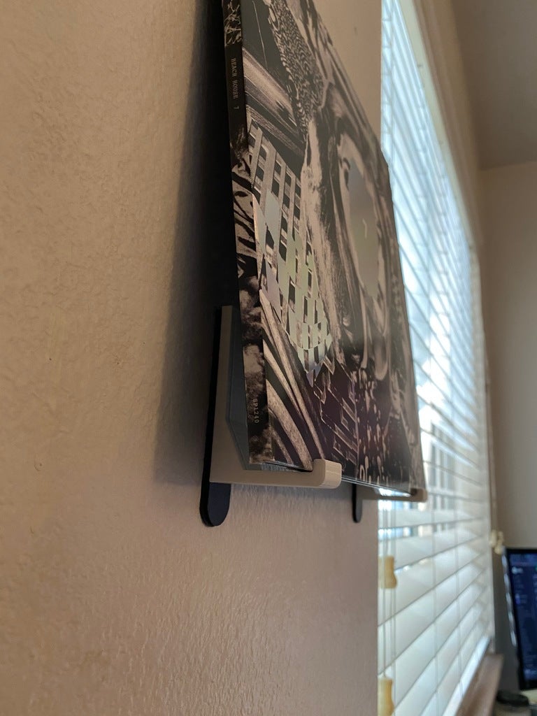 Screwless wall holder for vinyl records by Hallstein, Download free STL  model