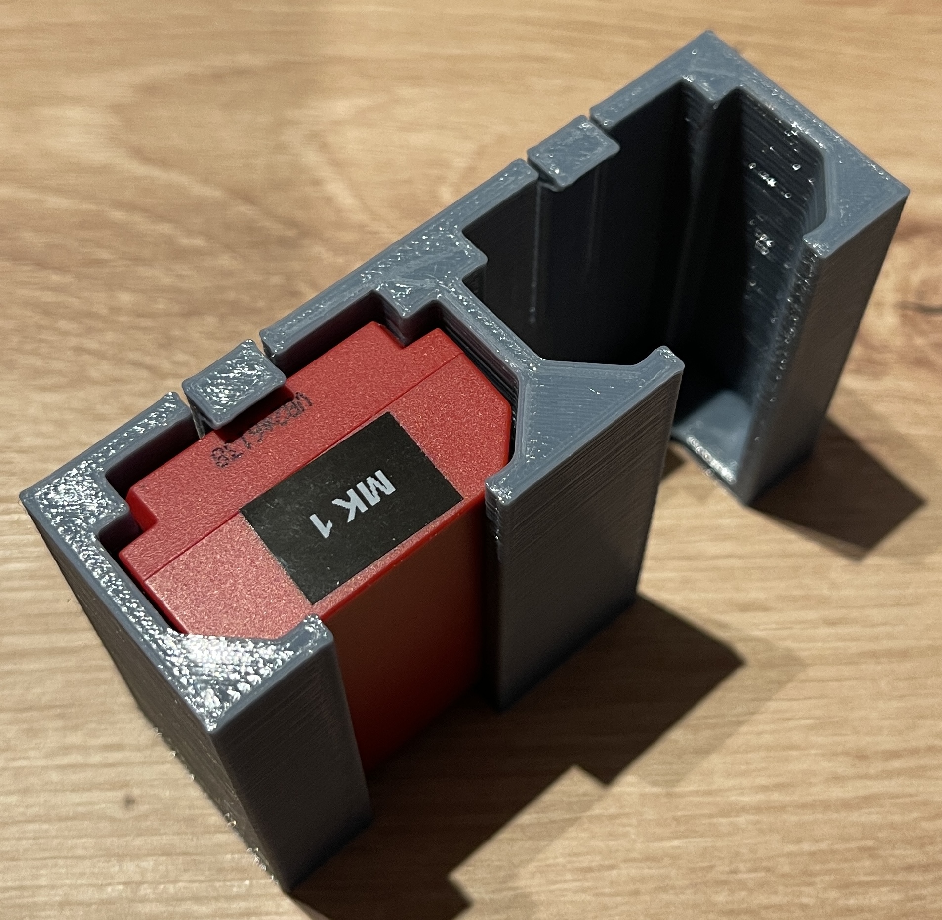 Sony NP-FZ100 holder