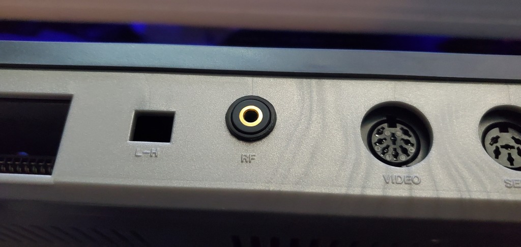 Ultimate64 SidTap Audio Jack adapter for RF port