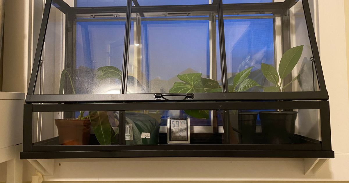 Ikea Akerbar Greenhouse Window Ledge Supports od autora Klayton