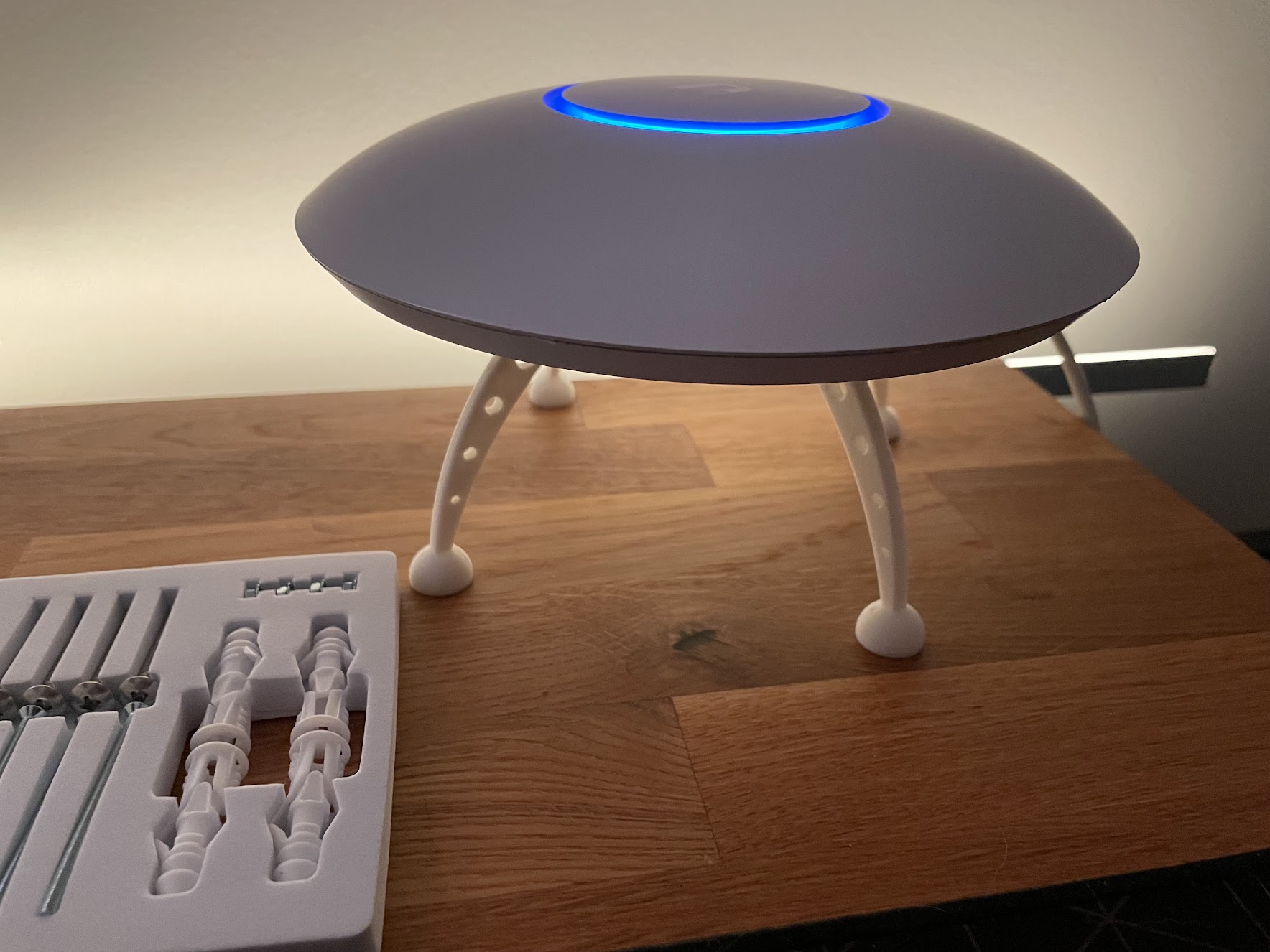 Ubiquiti Unifi PRO AP UFO Legs U6 Pro Scale