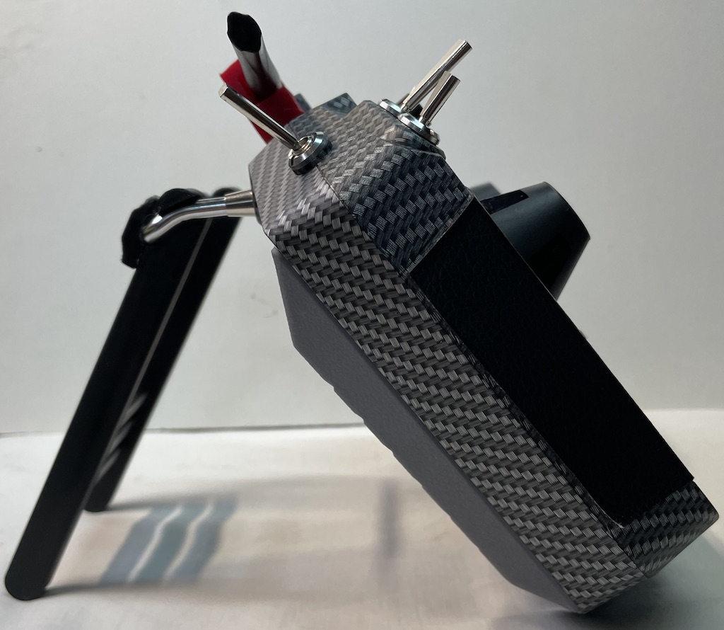 Support fixe pour émetteur RC / Fixed holder for RC transmitter 3D model by EP91