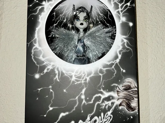 Monster High Voltageous Shelf