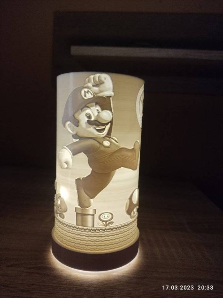 Stínidlo lampa Super Mario
