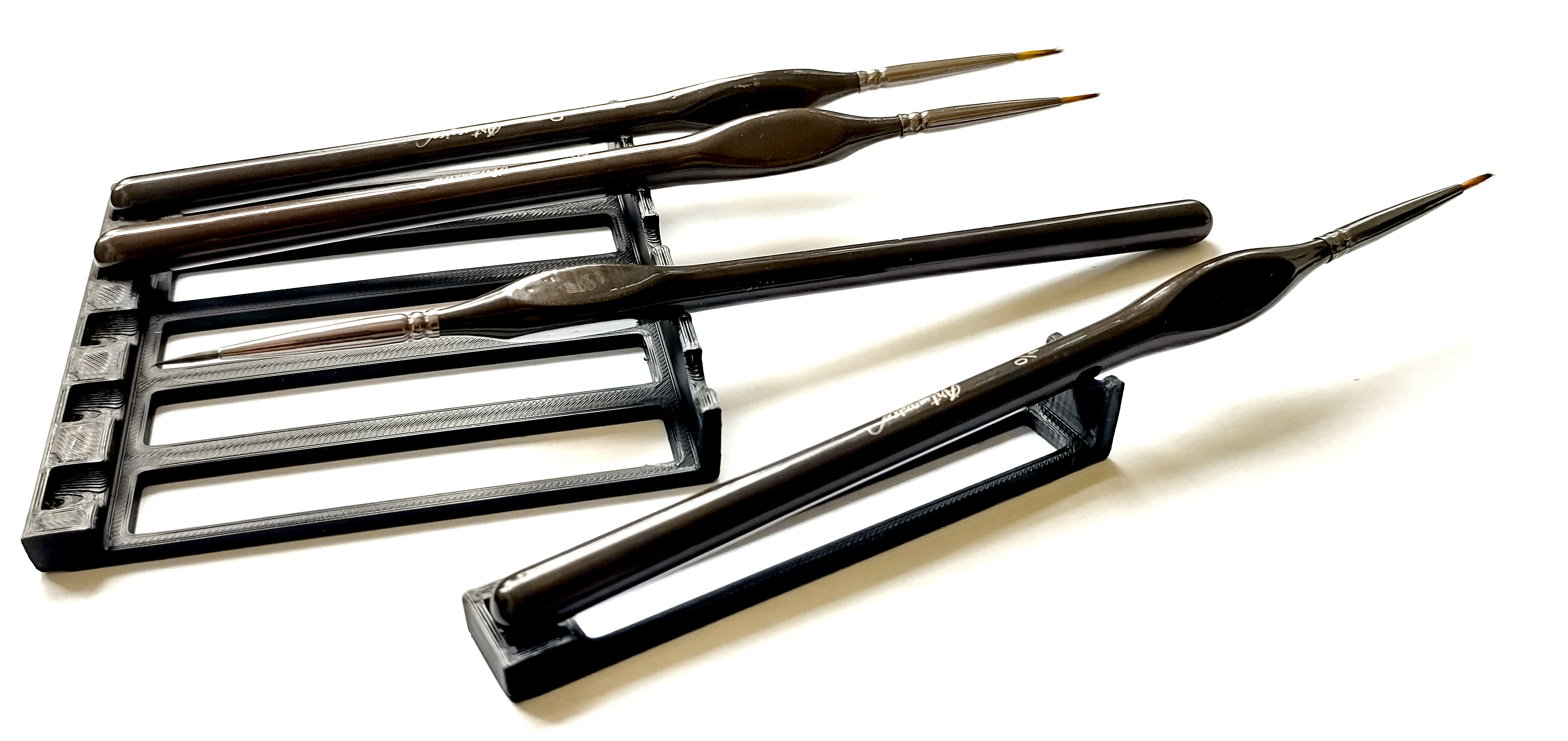 Brush holder by Jakub Lattenberg Download free STL model