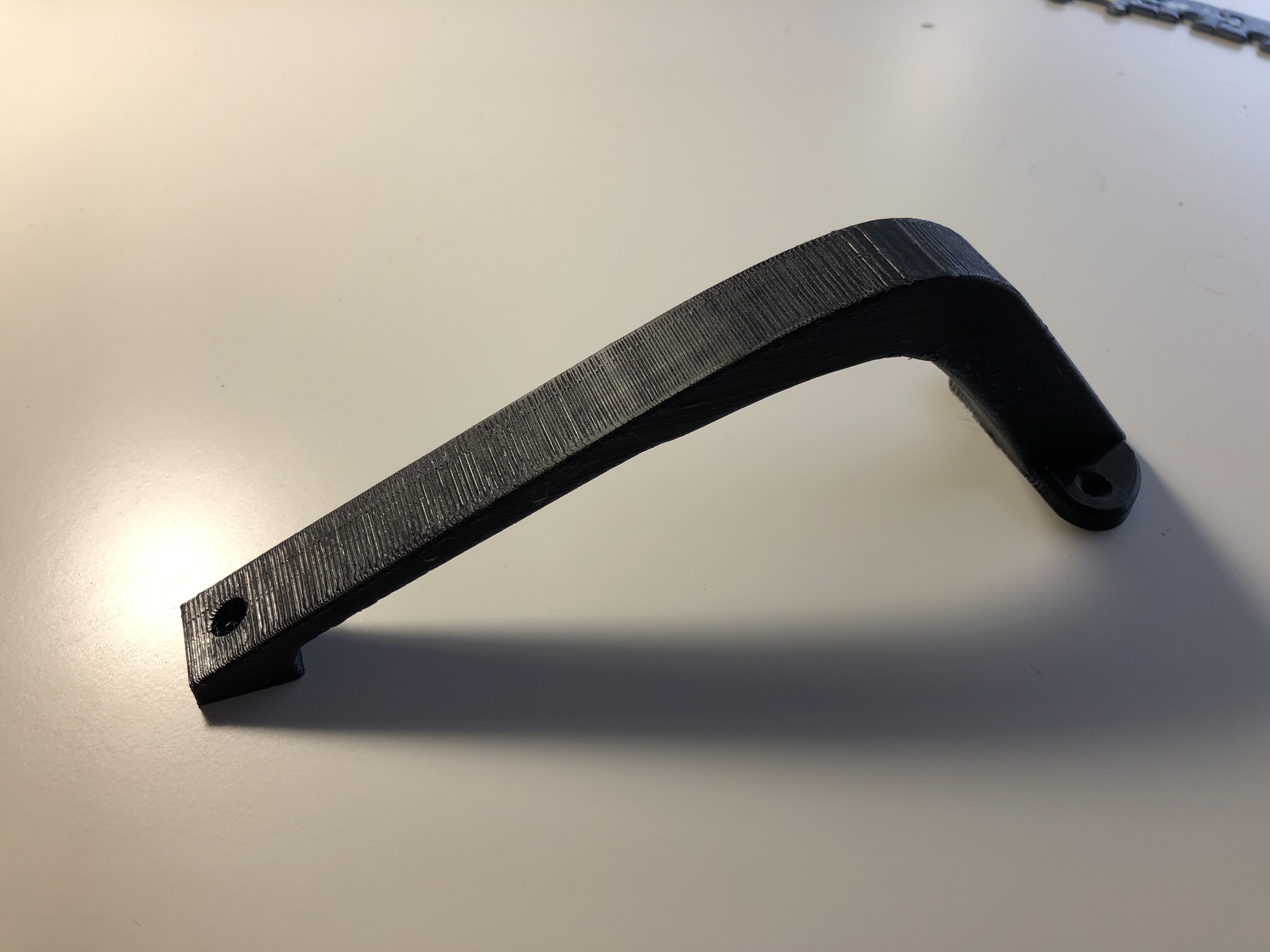 Curved garage door handle by Girard Station Download free STL model