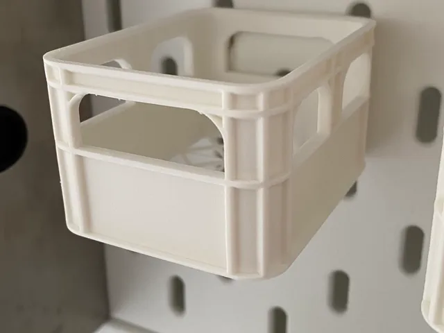 Skadis beer crate