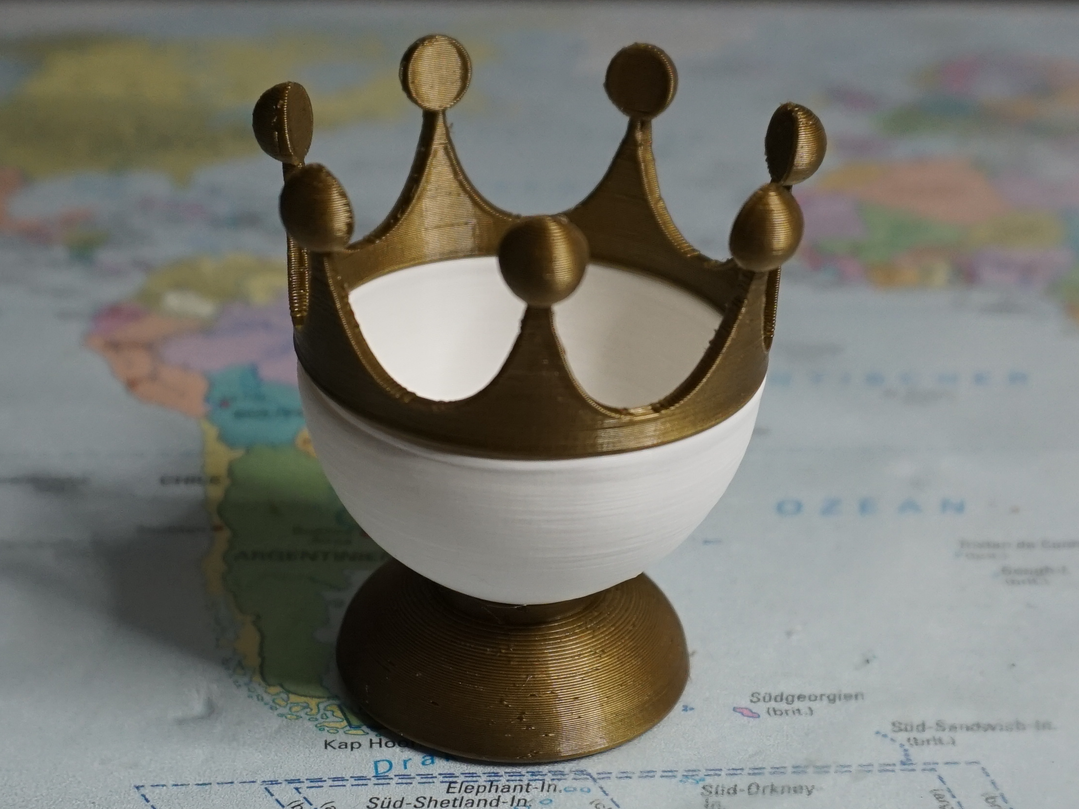 Miniatura 3 do modelo 3D Egg Cup Trophy (Easter gift)