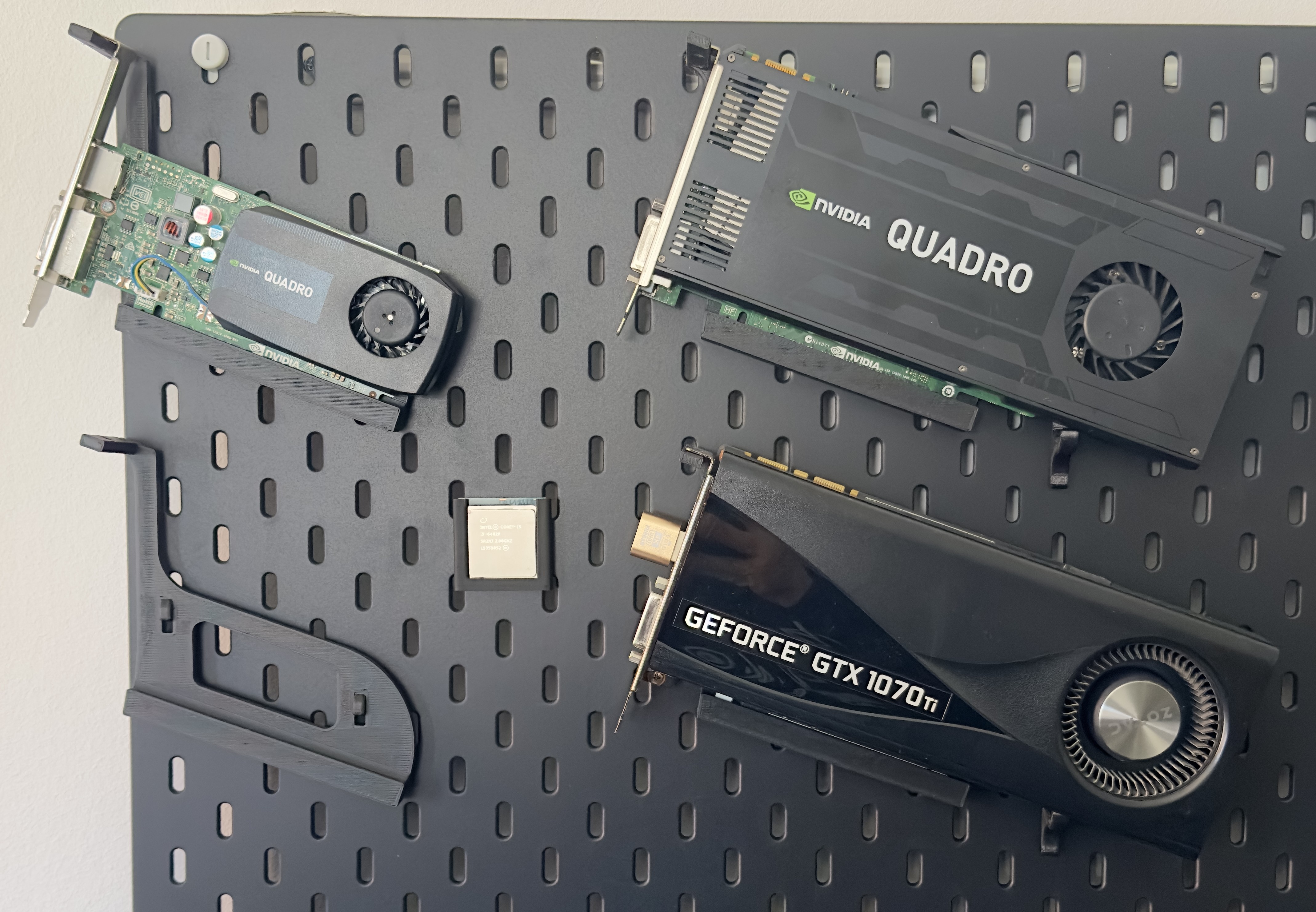 GPU Skadis Display Mount