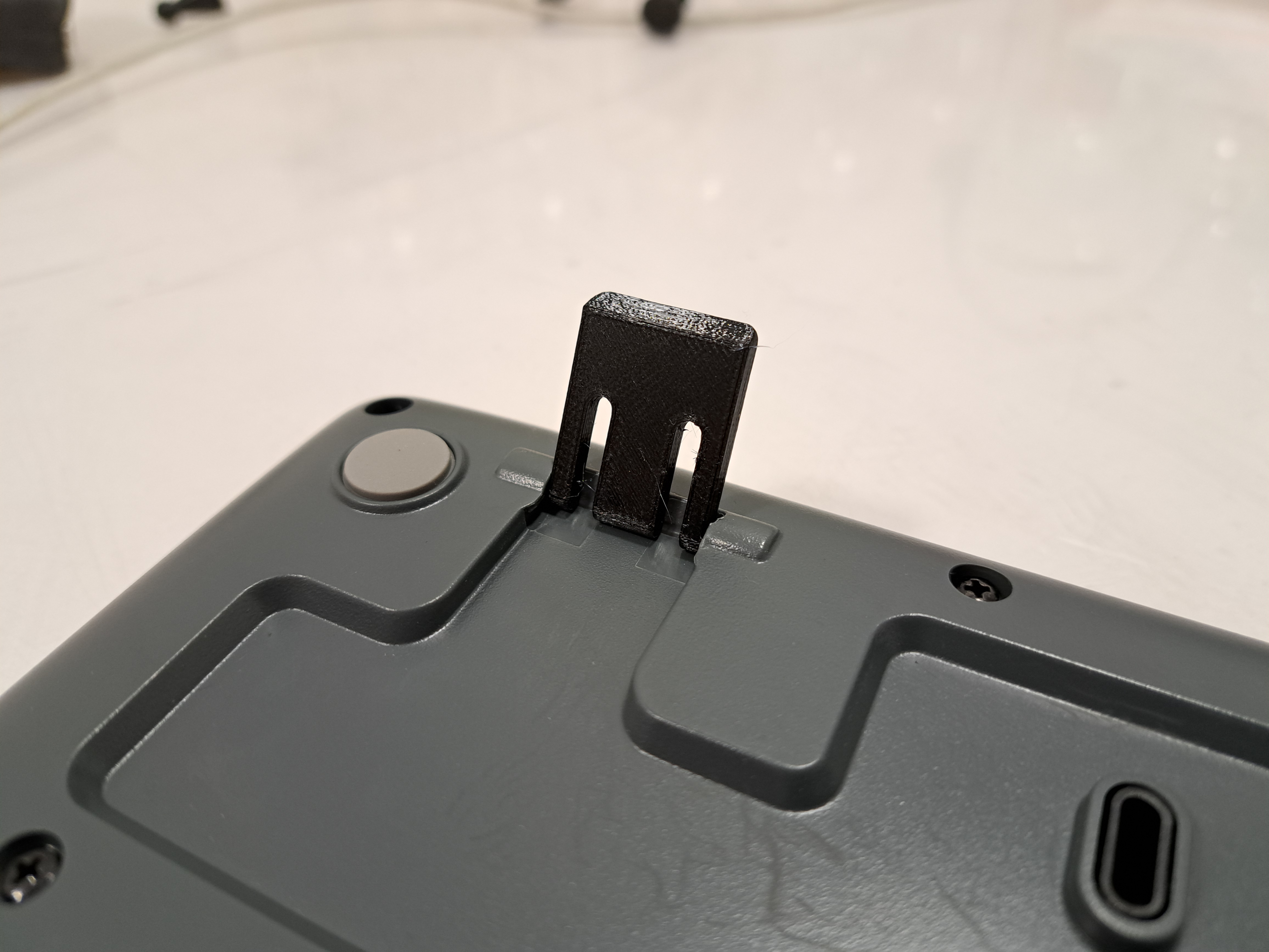 logitech K270 keyboard feet