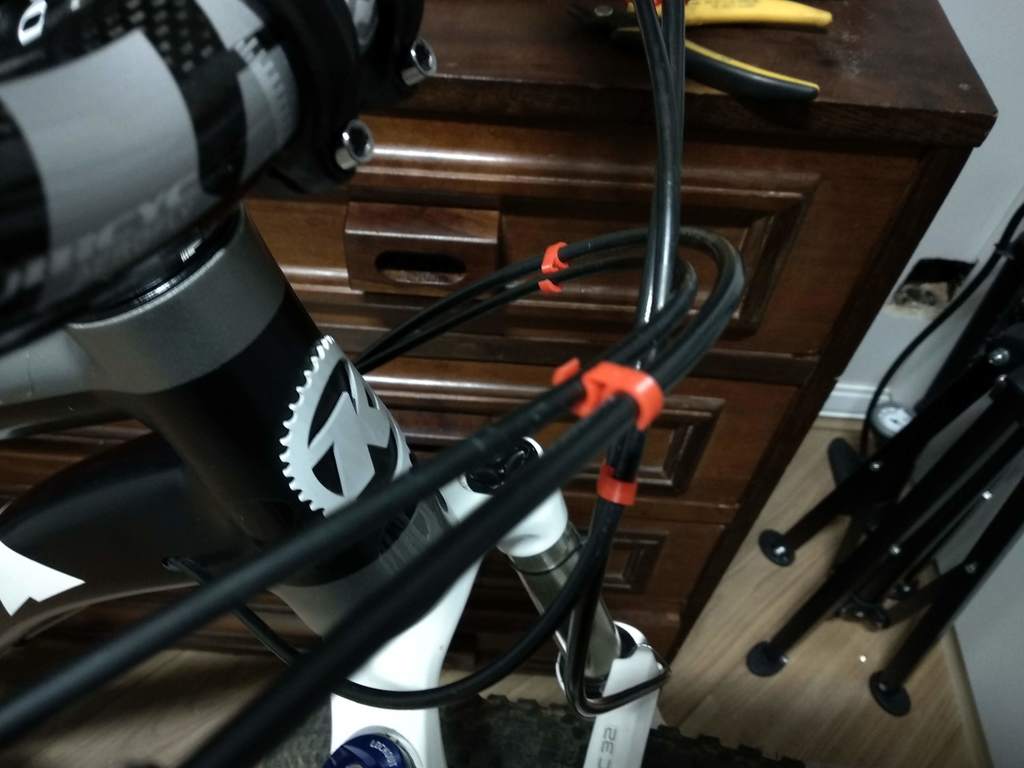 Bike cable clip
