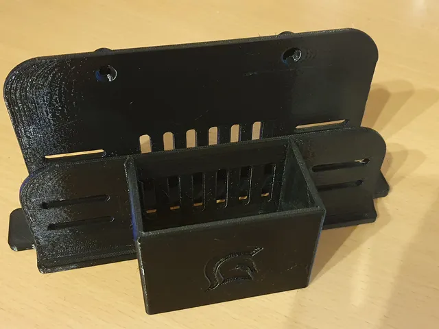 Keyboard and mouse wallmount holder