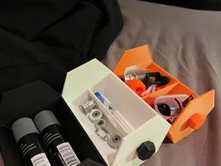 Insets Hexabox (modular and interlocking storage system) by Tony,H ...