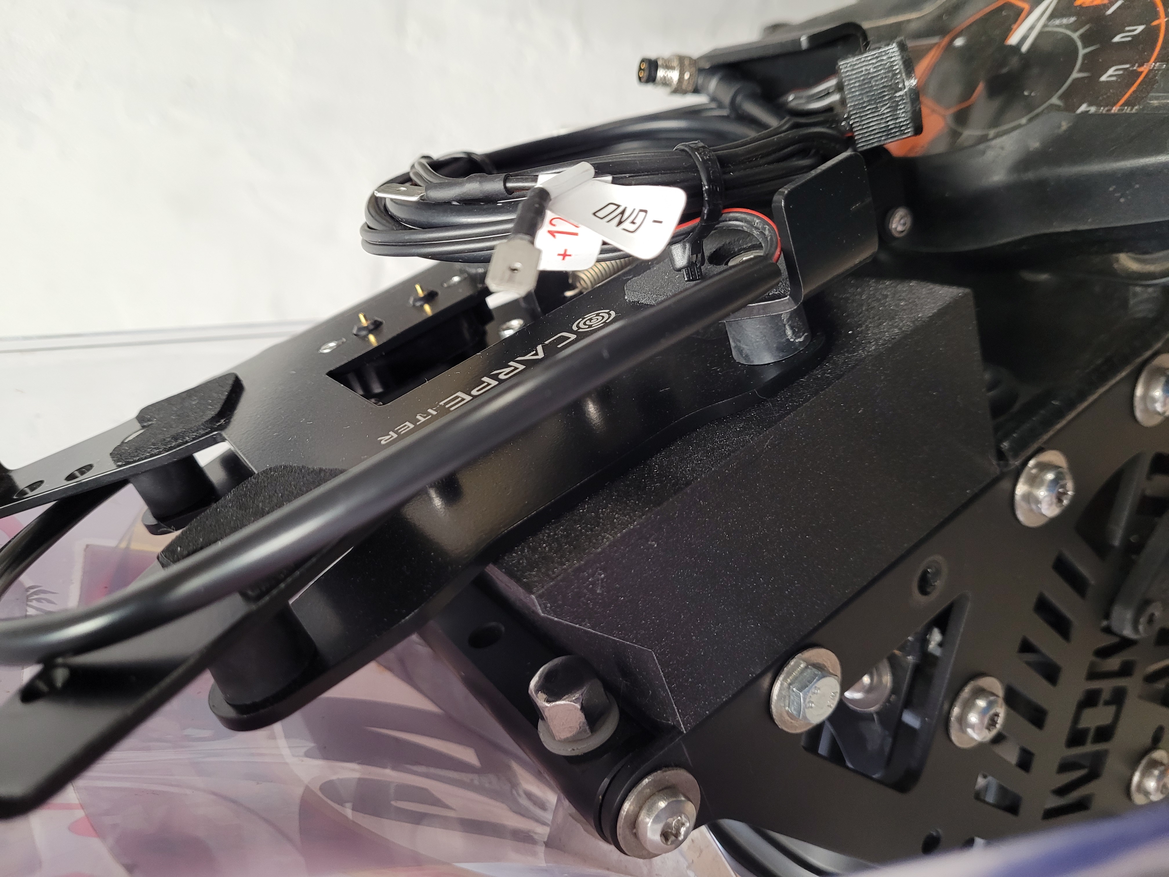 Adapter zwischen Nomad Rallye Tower und Carpe Iter GPS Tablett V2